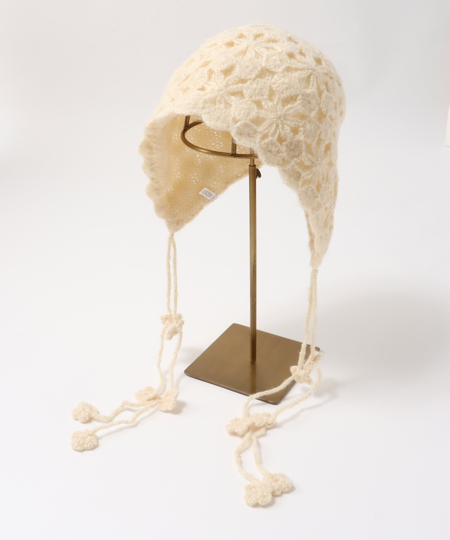 レース編みキャップ