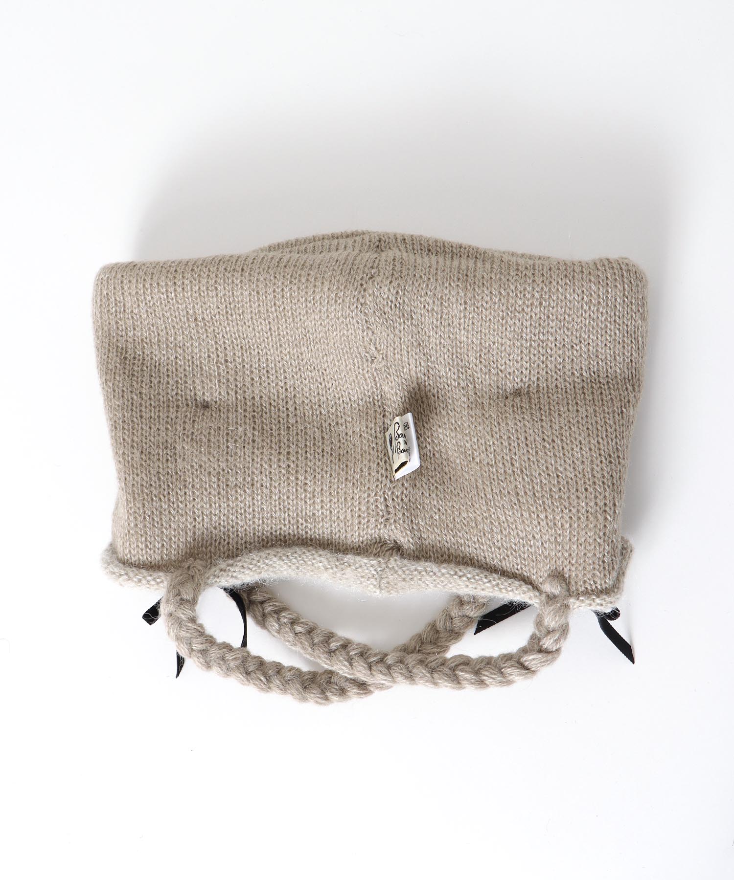 ダイアナのニット帽