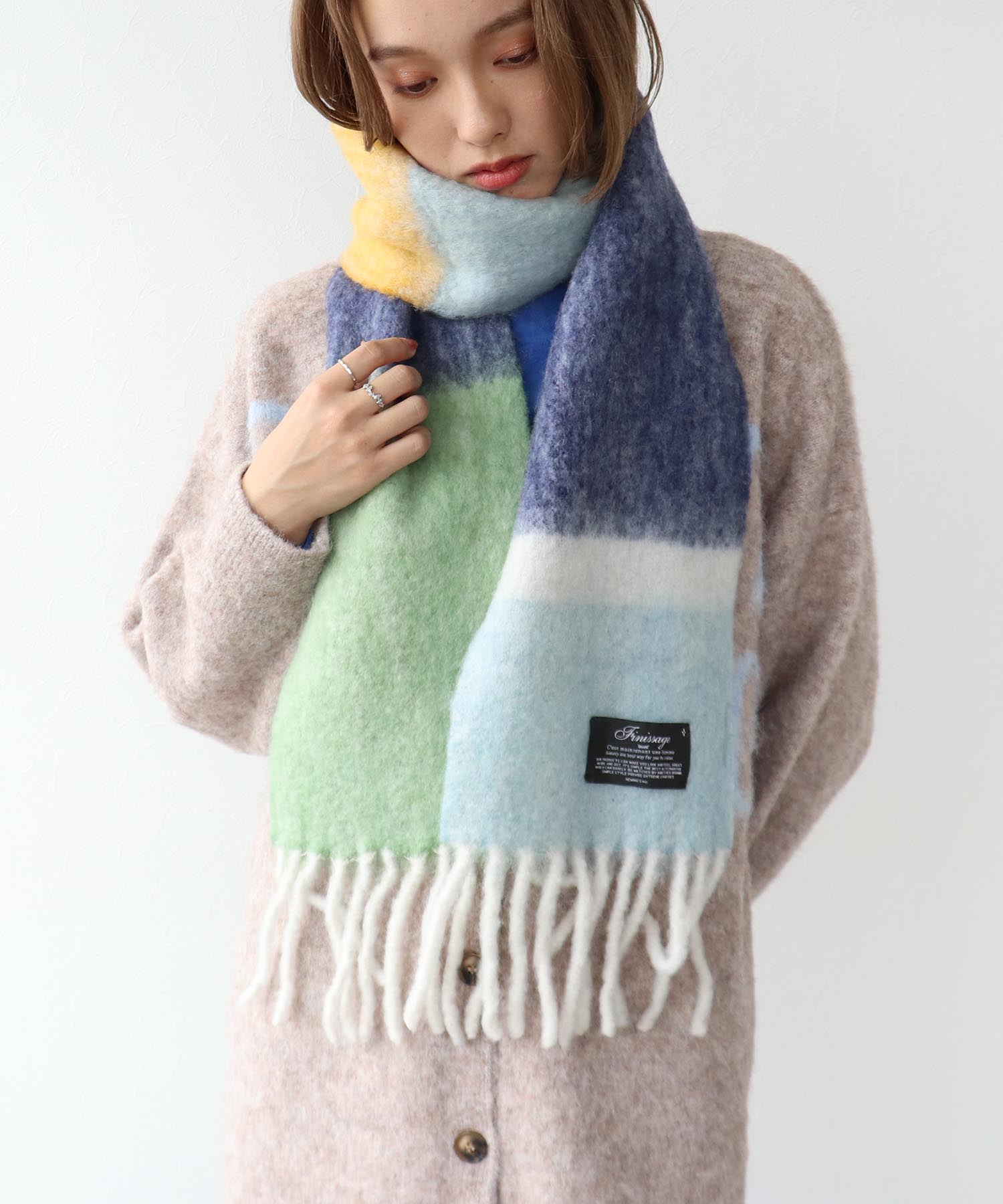 マルチカラーブークレーマフラー