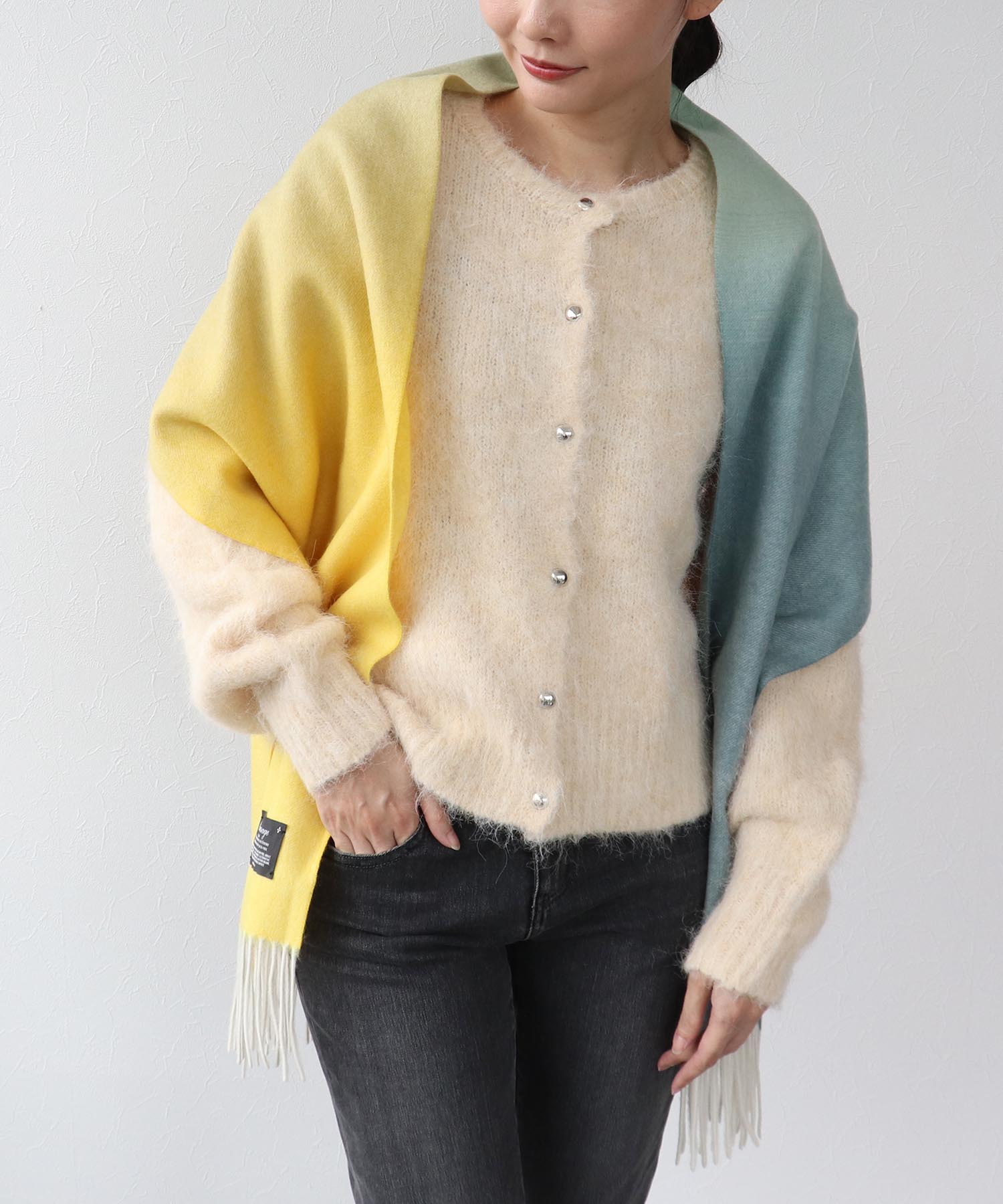《WEB先行発売》グラデーションマフラー