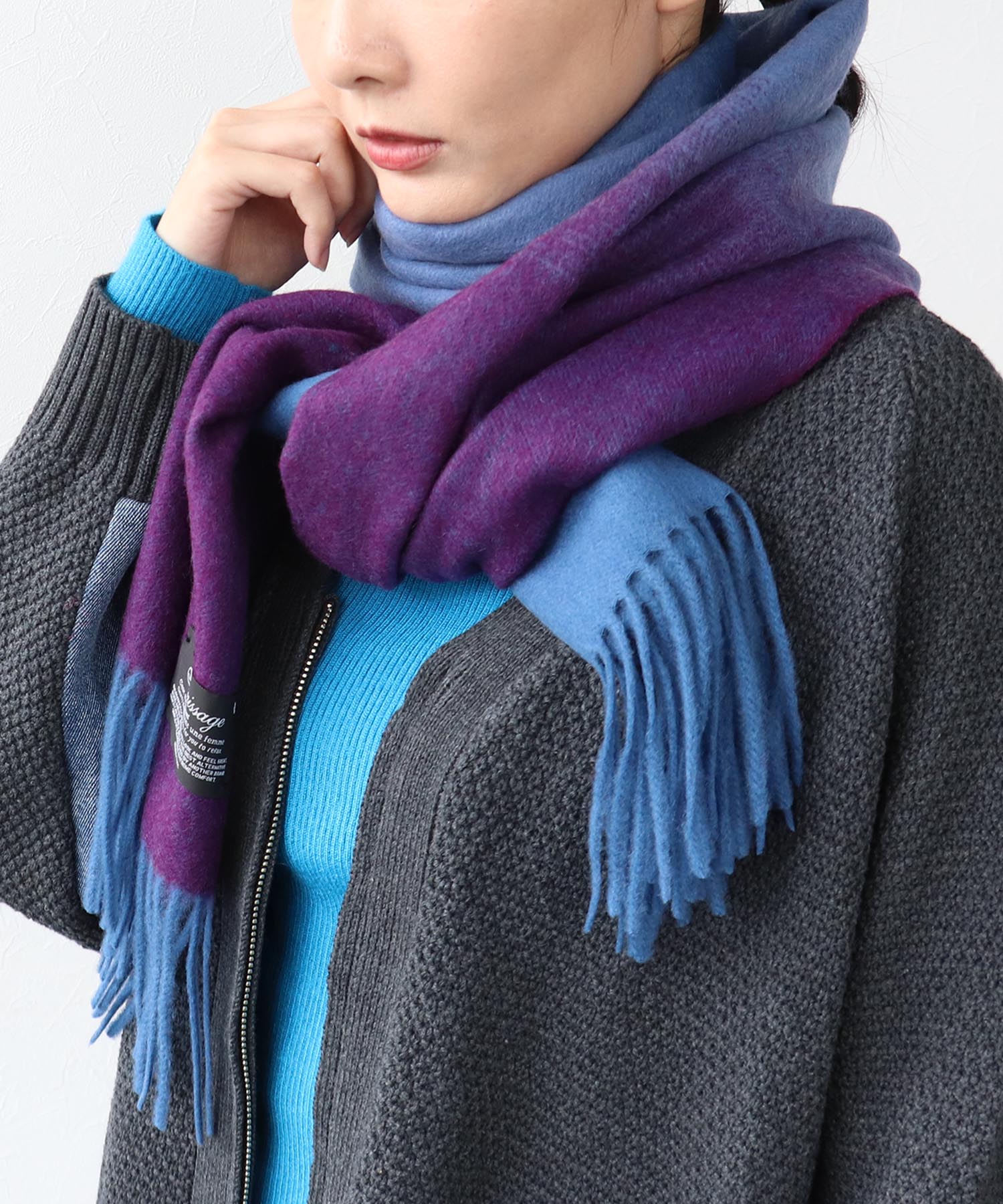 グラデーションマフラー