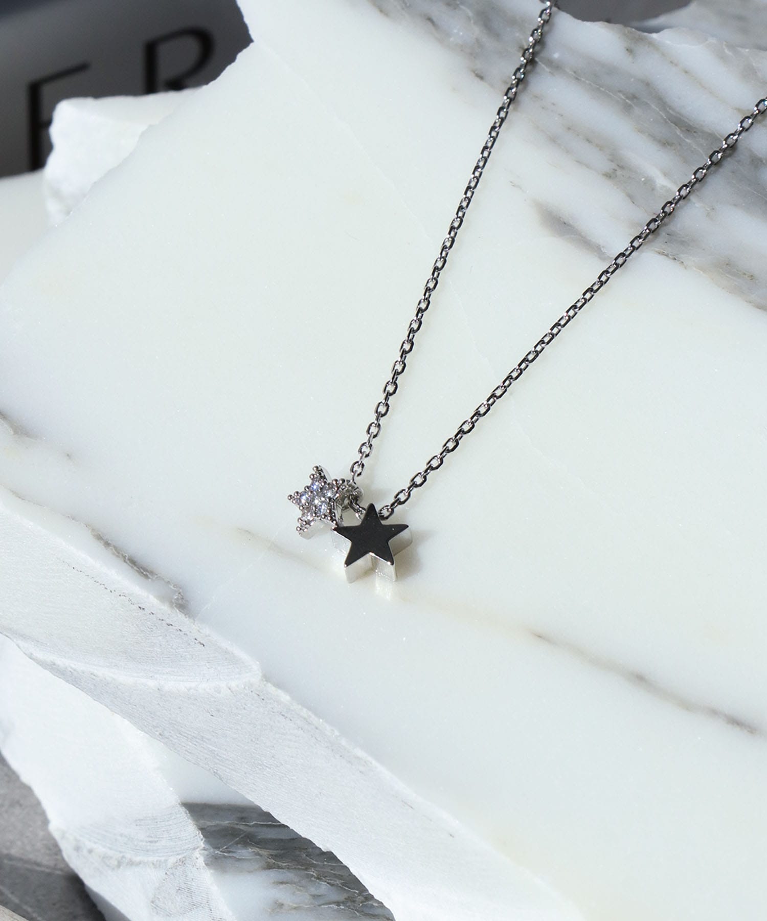 ダブルスターネックレス
