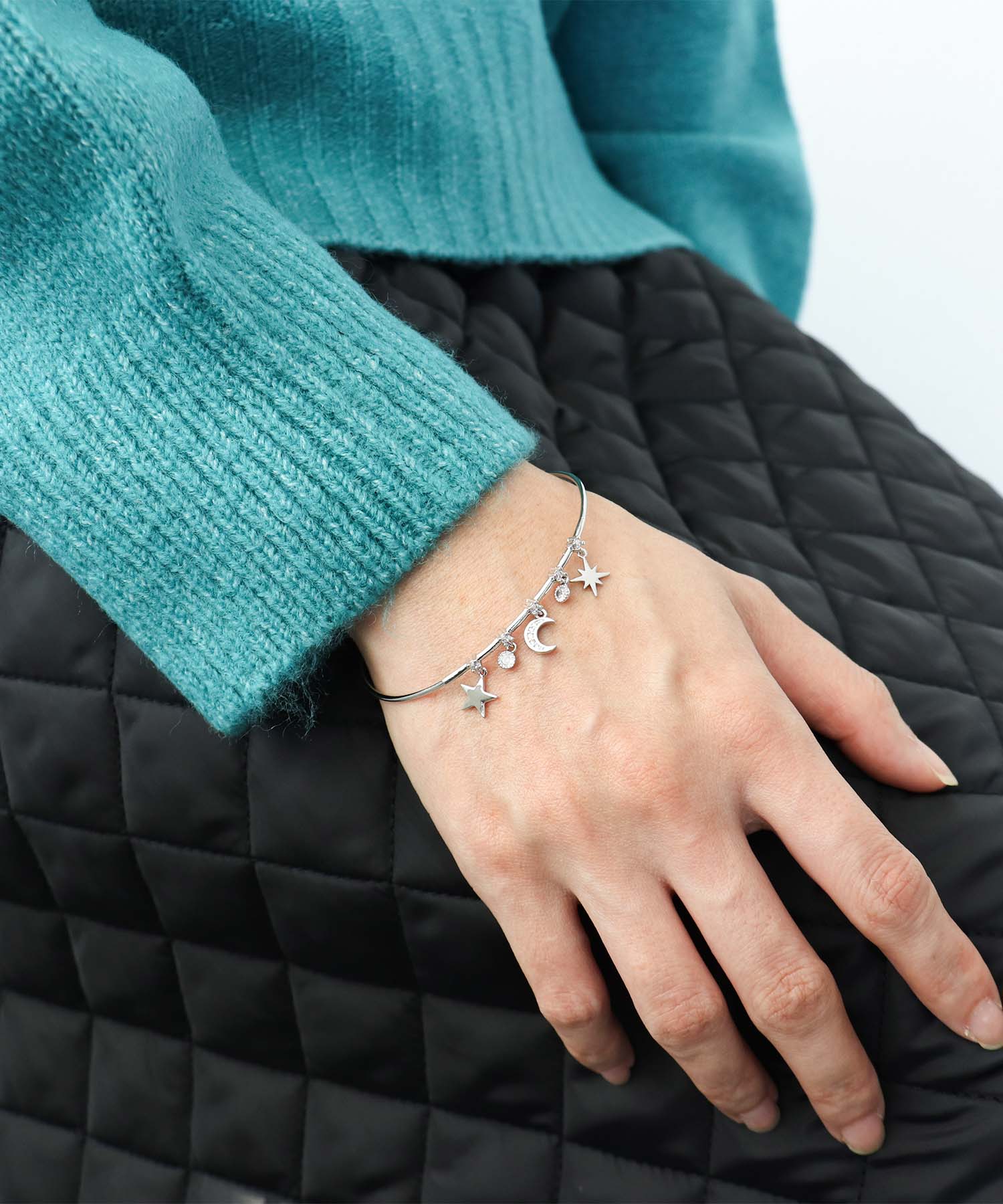 星月チャームバングル