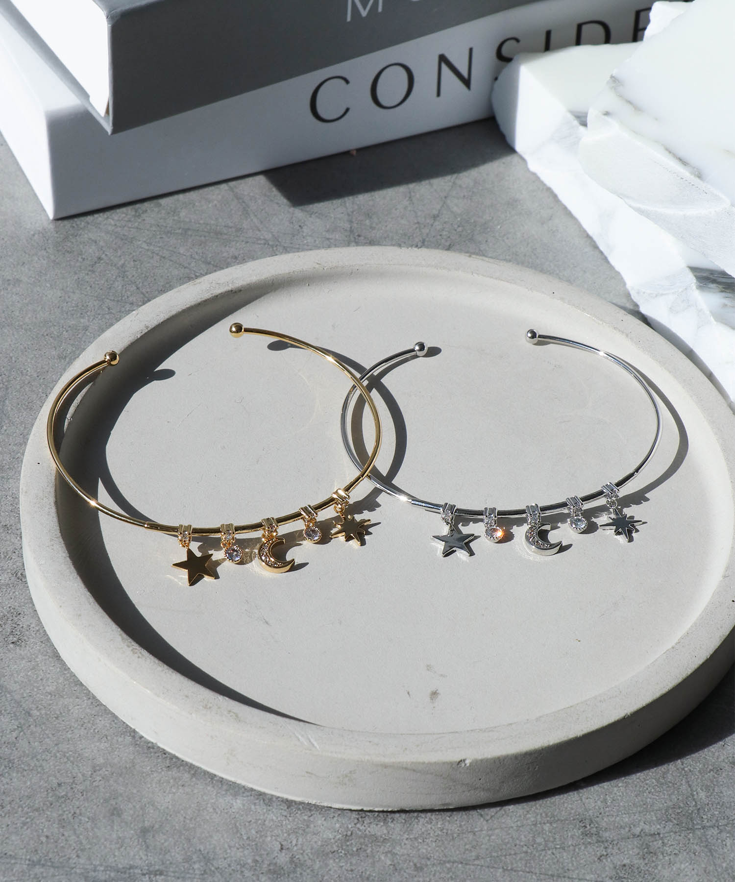 星月チャームバングル