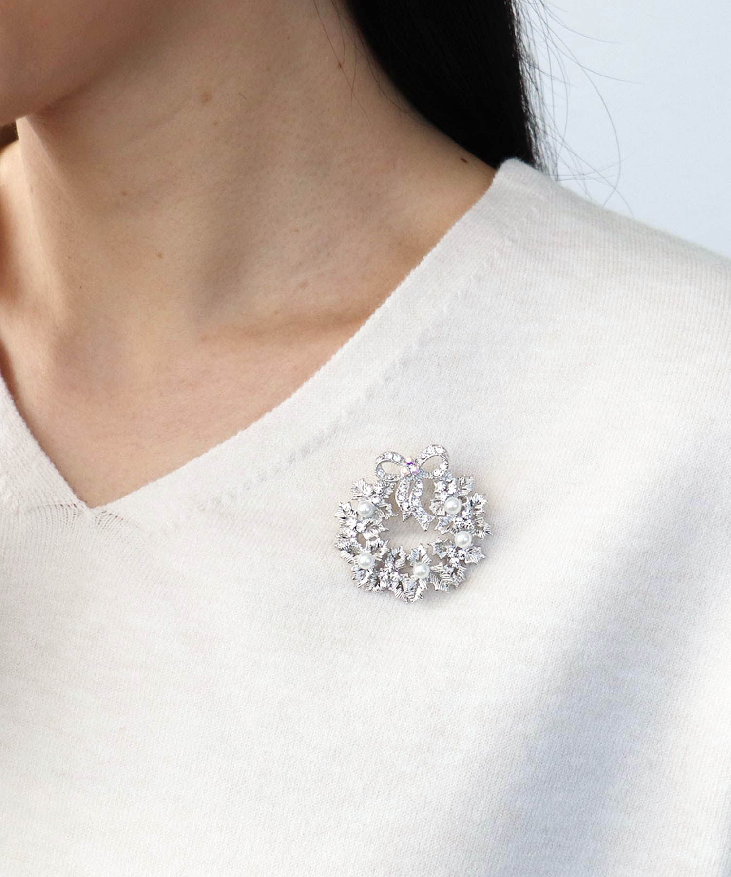 パールリースブローチ