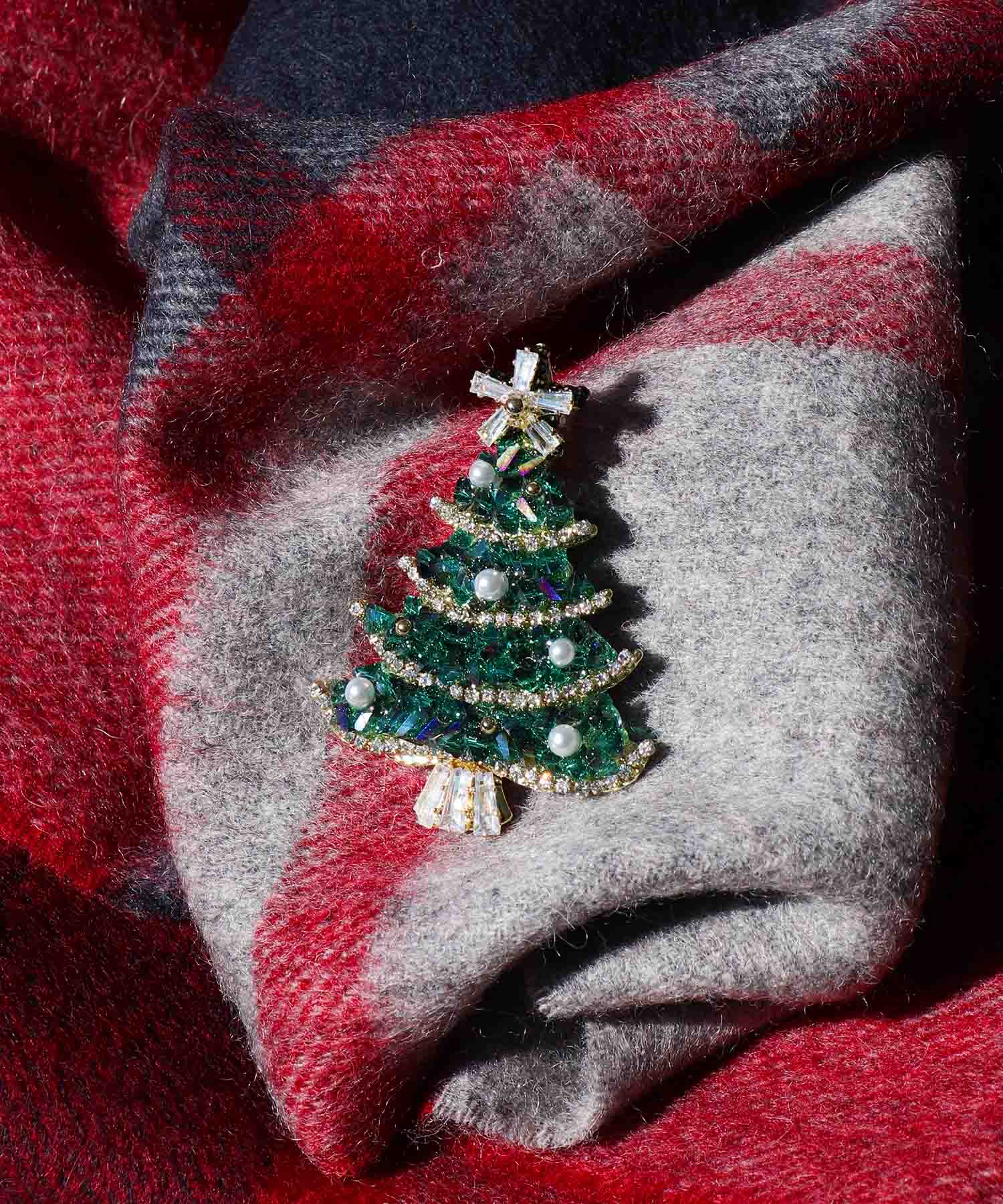 BLUEツリーブローチ