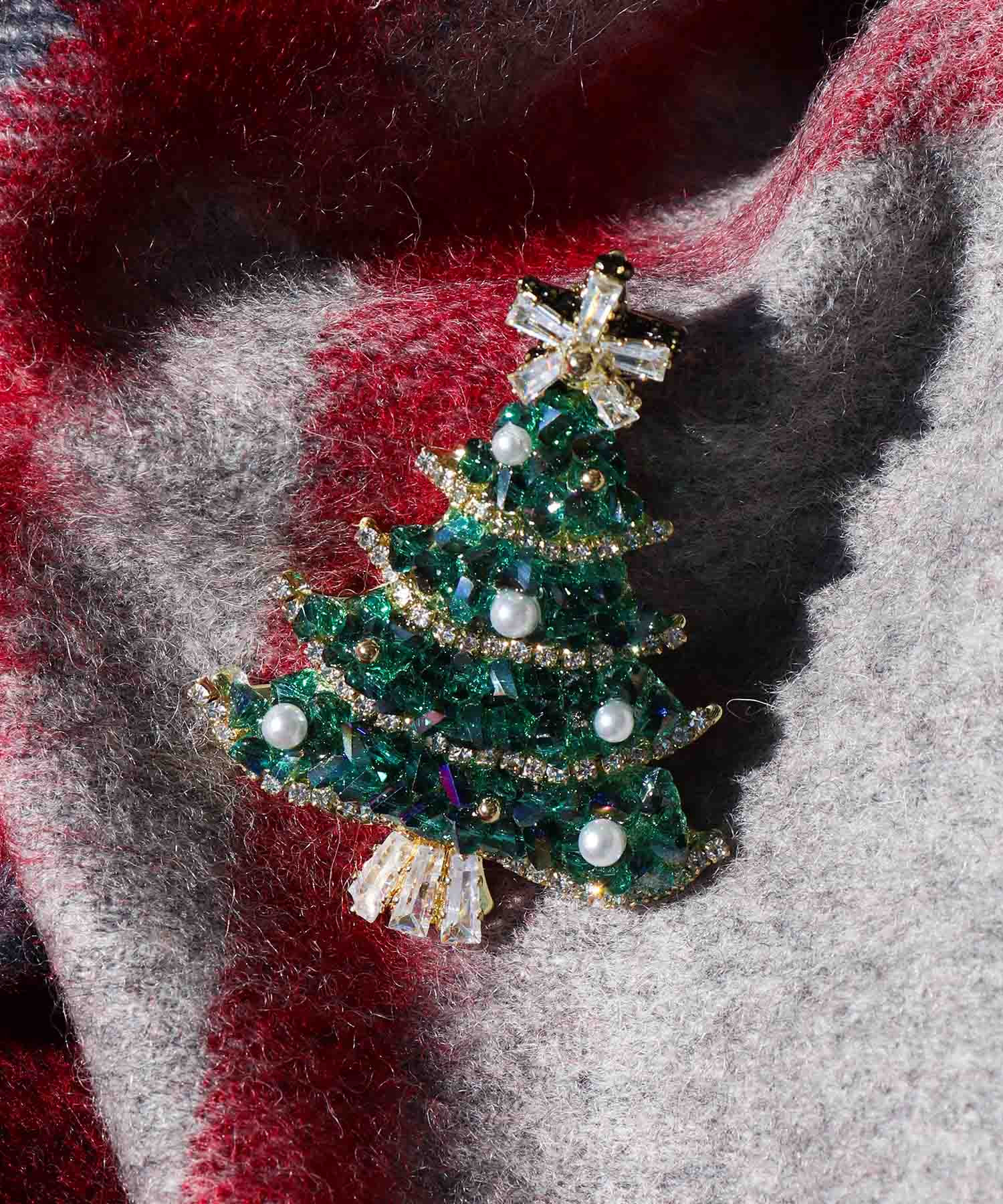 BLUEツリーブローチ