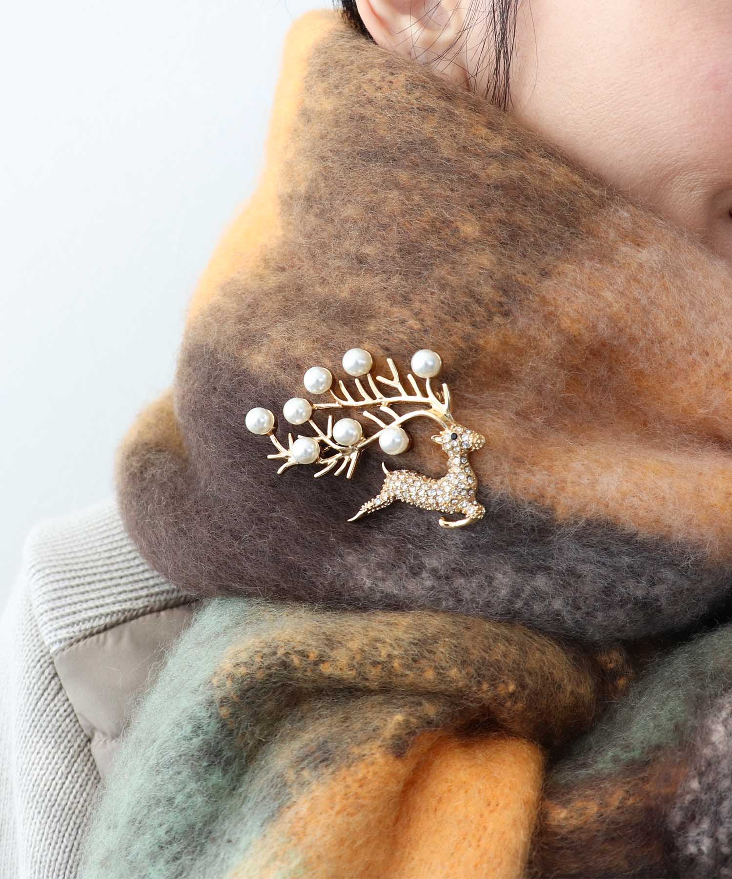 トナカイブローチ