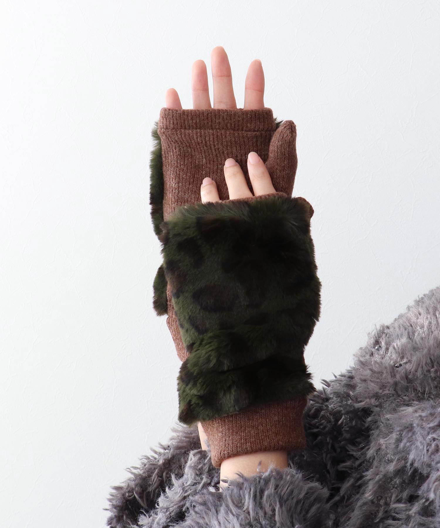 ヒョウ柄指無しグローブ