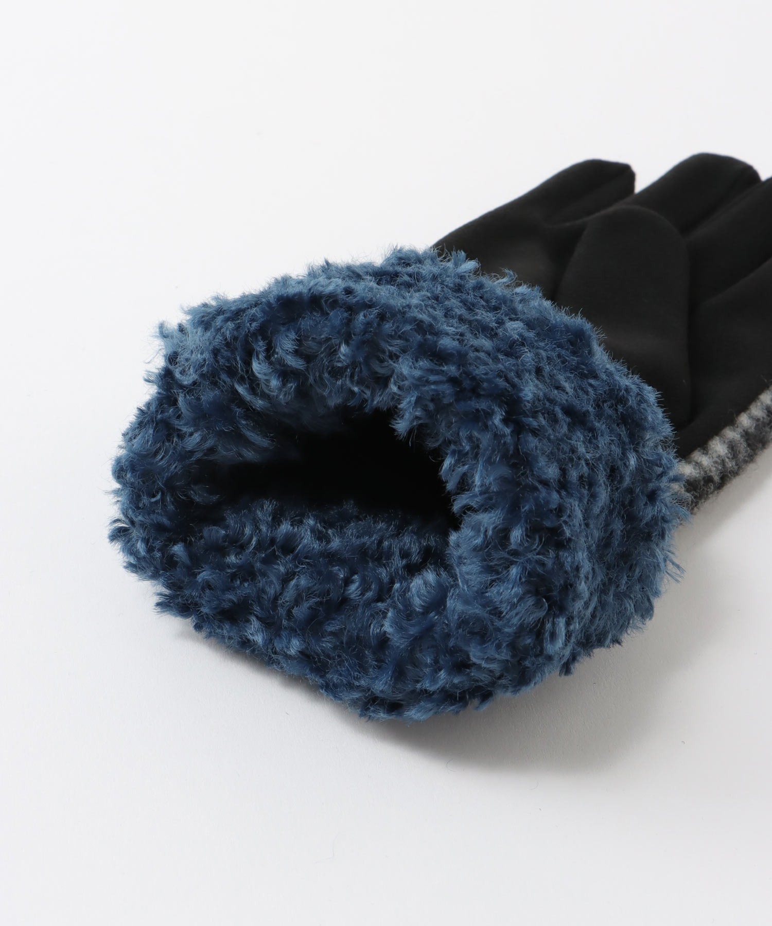 チェックボアグローブ