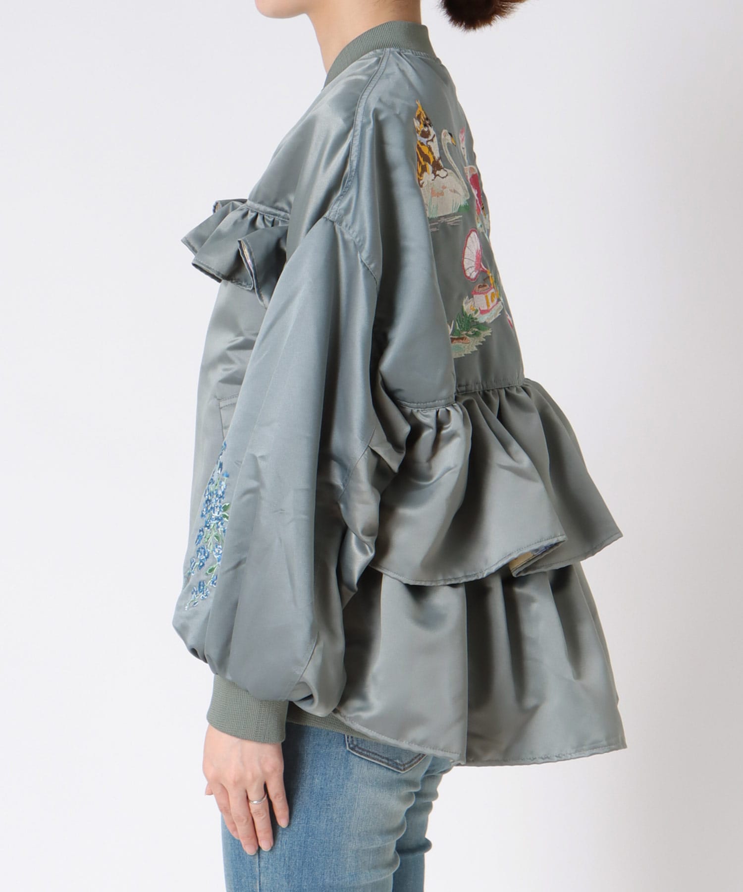 ＜一部店舗・WEB限定＞【tamaoworld】Embroidery jacket Swan
