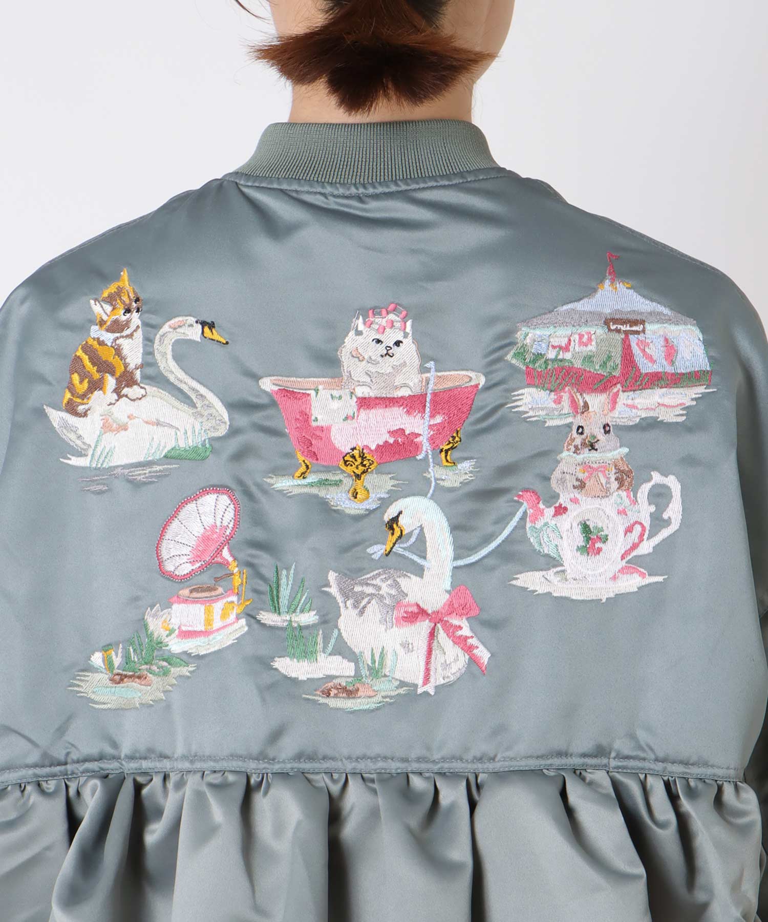 ＜一部店舗・WEB限定＞【tamaoworld】Embroidery jacket Swan