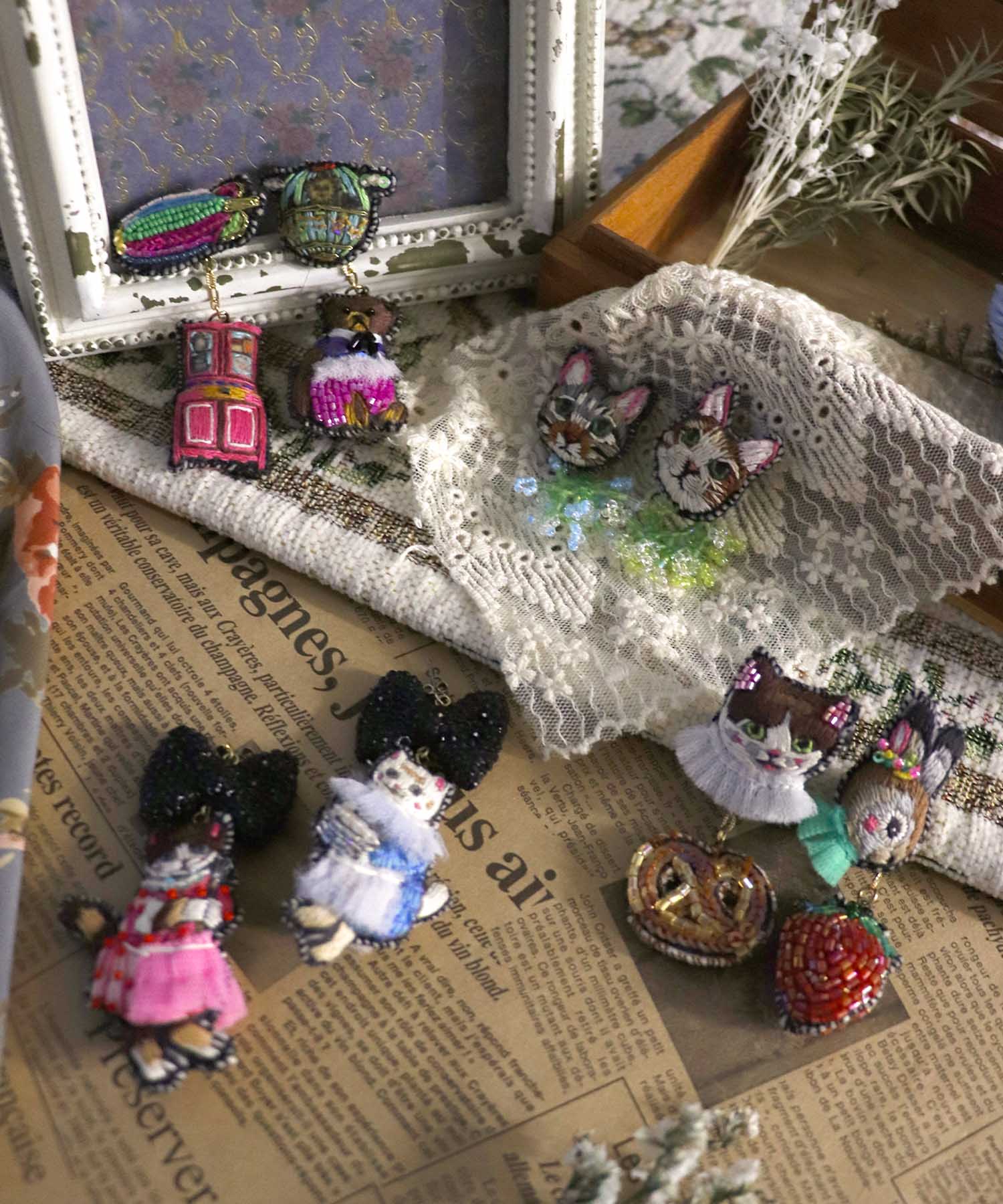 ＜一部店舗・WEB限定＞【tamaoworld】Two cats and flower