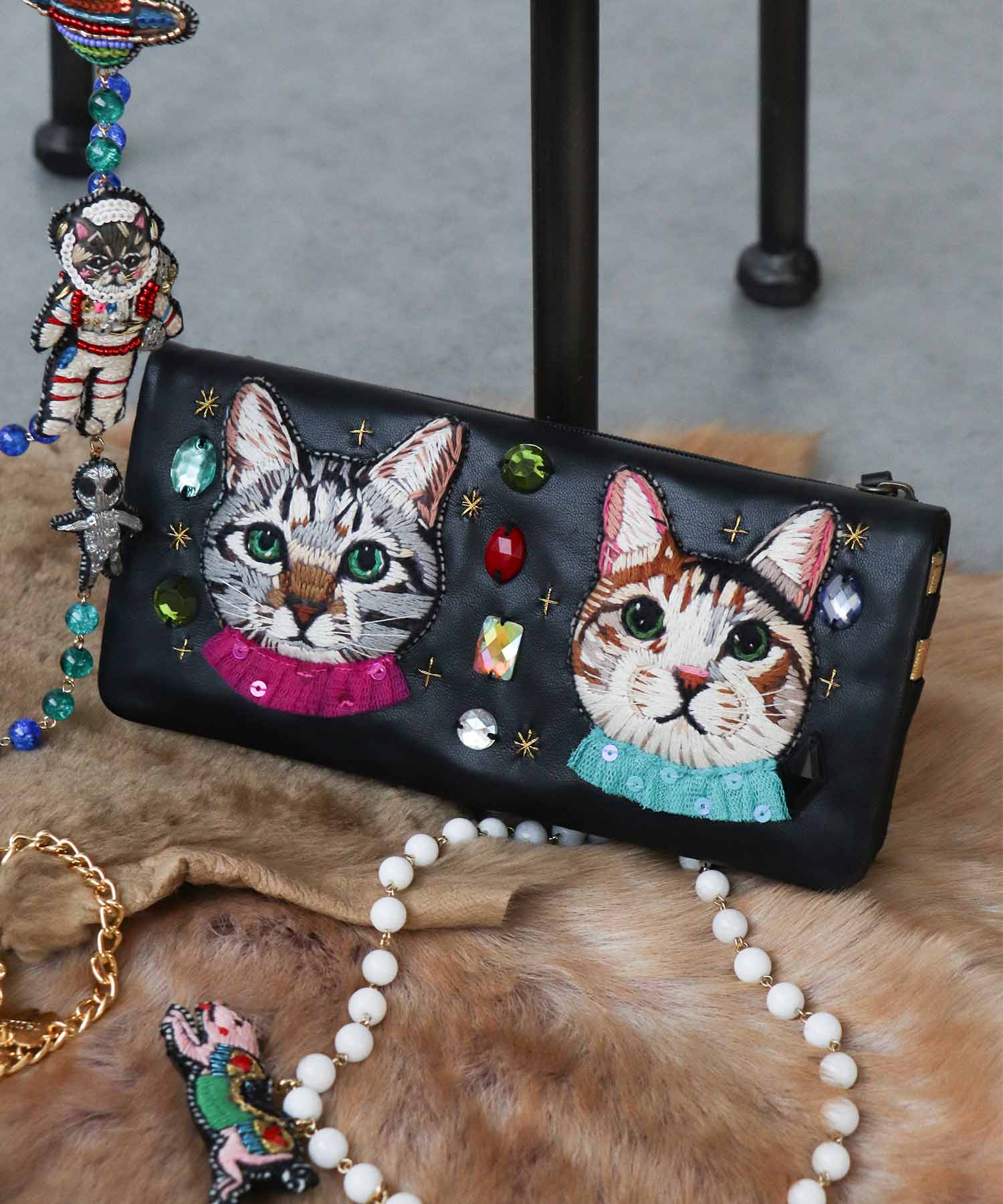 ＜WEB限定＞【tamaoworld】Two cats and bijoux