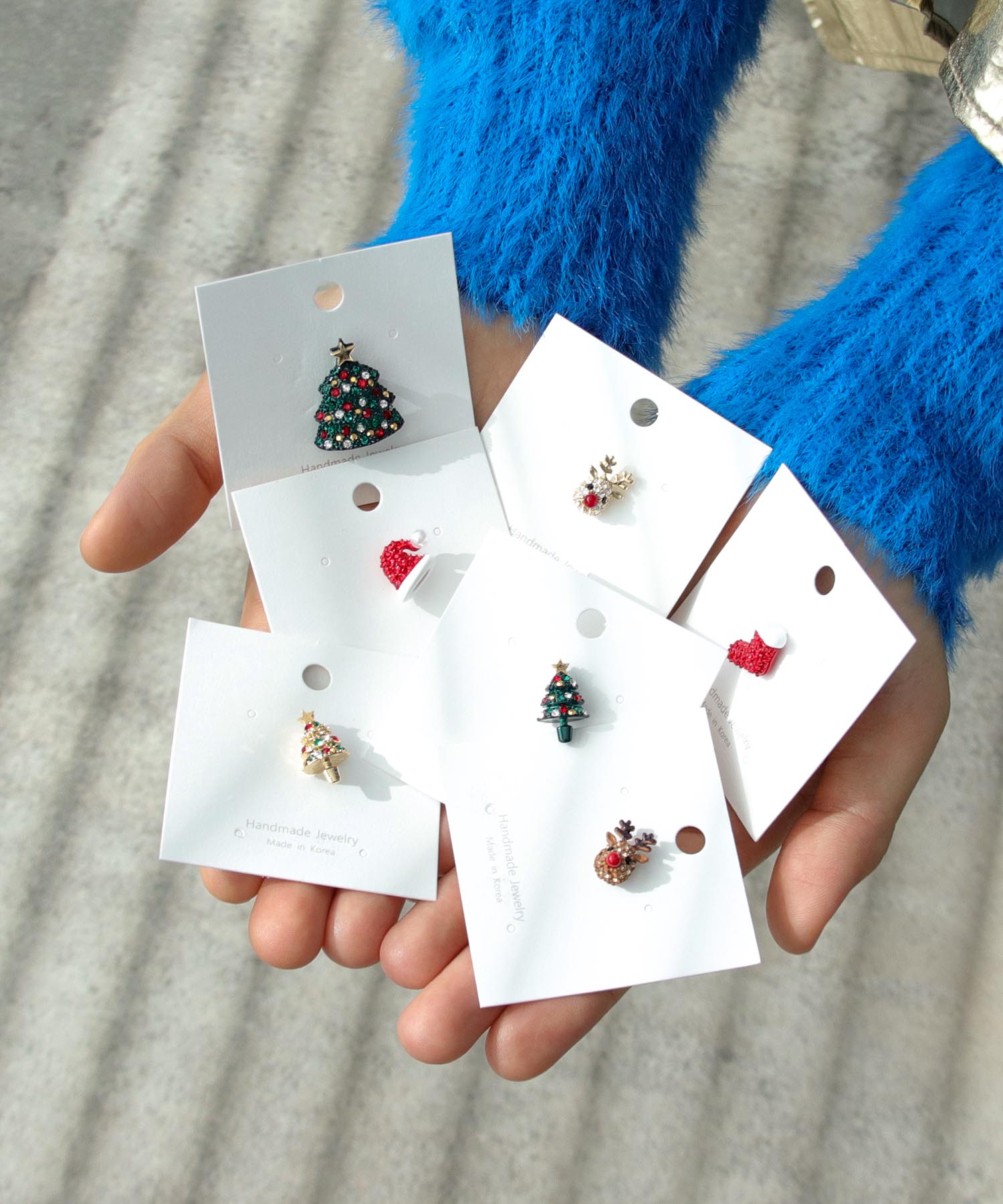 グローブタックピン