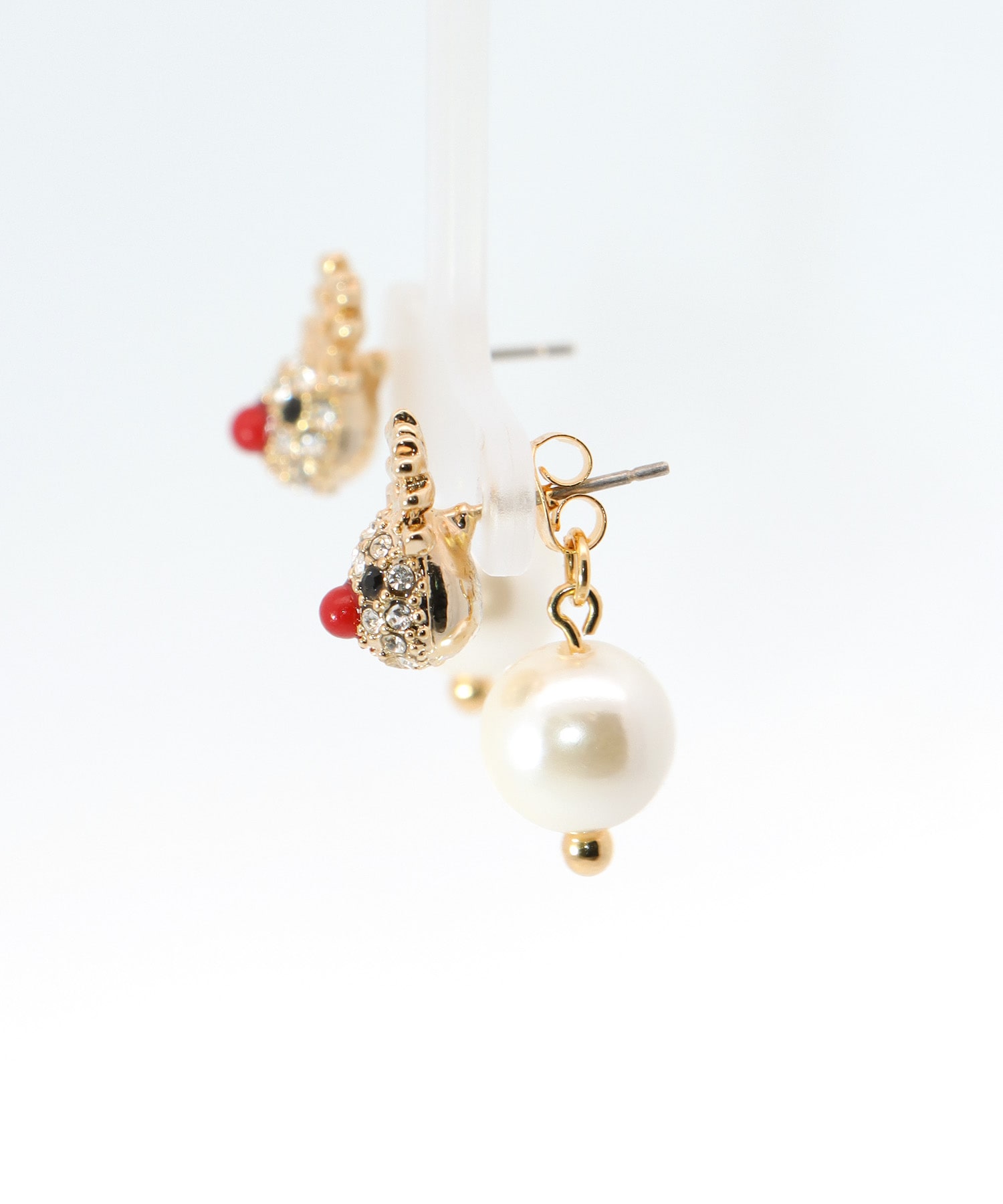 トナカイピアス