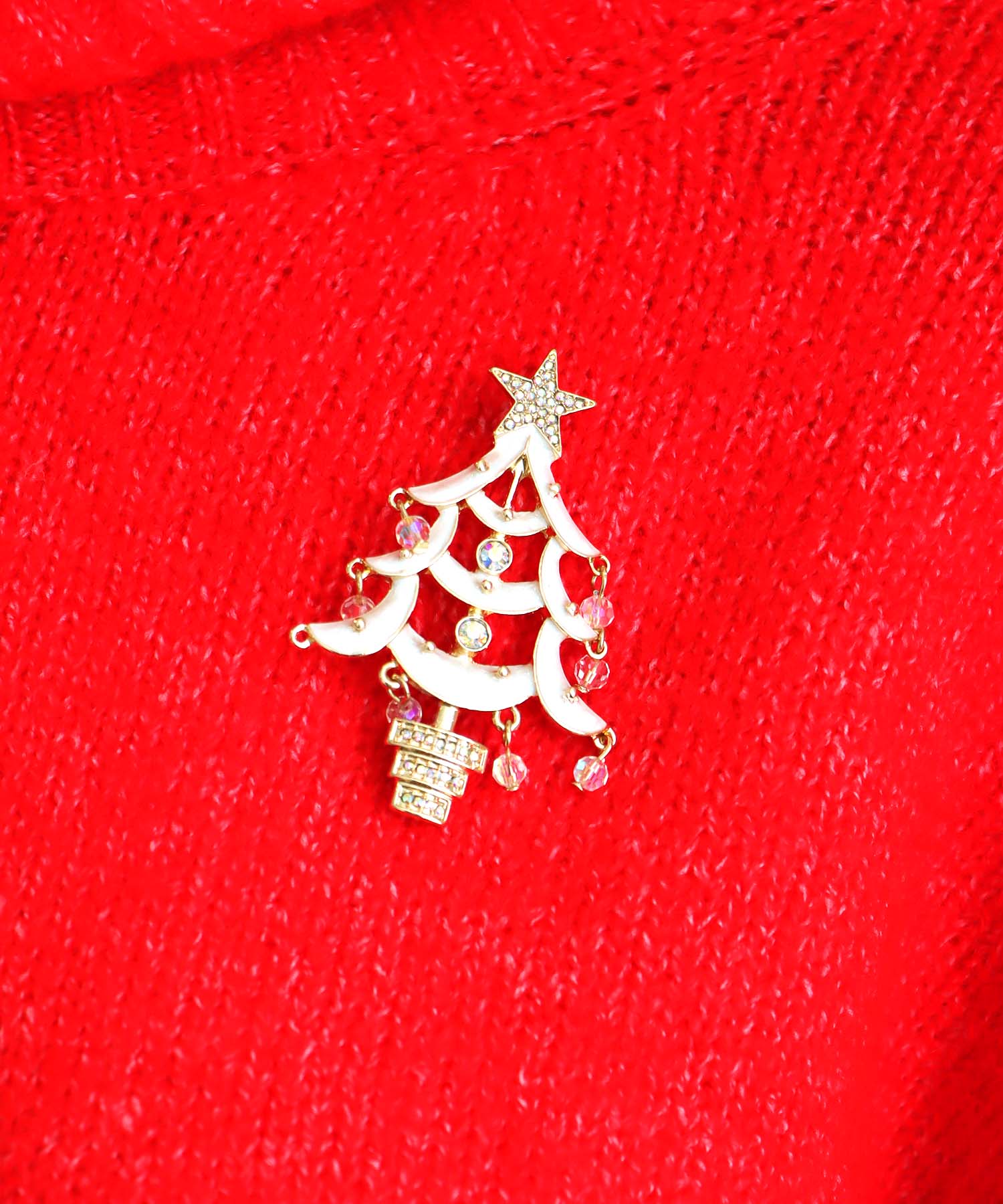 ホワイトクリスマスツリーブローチ