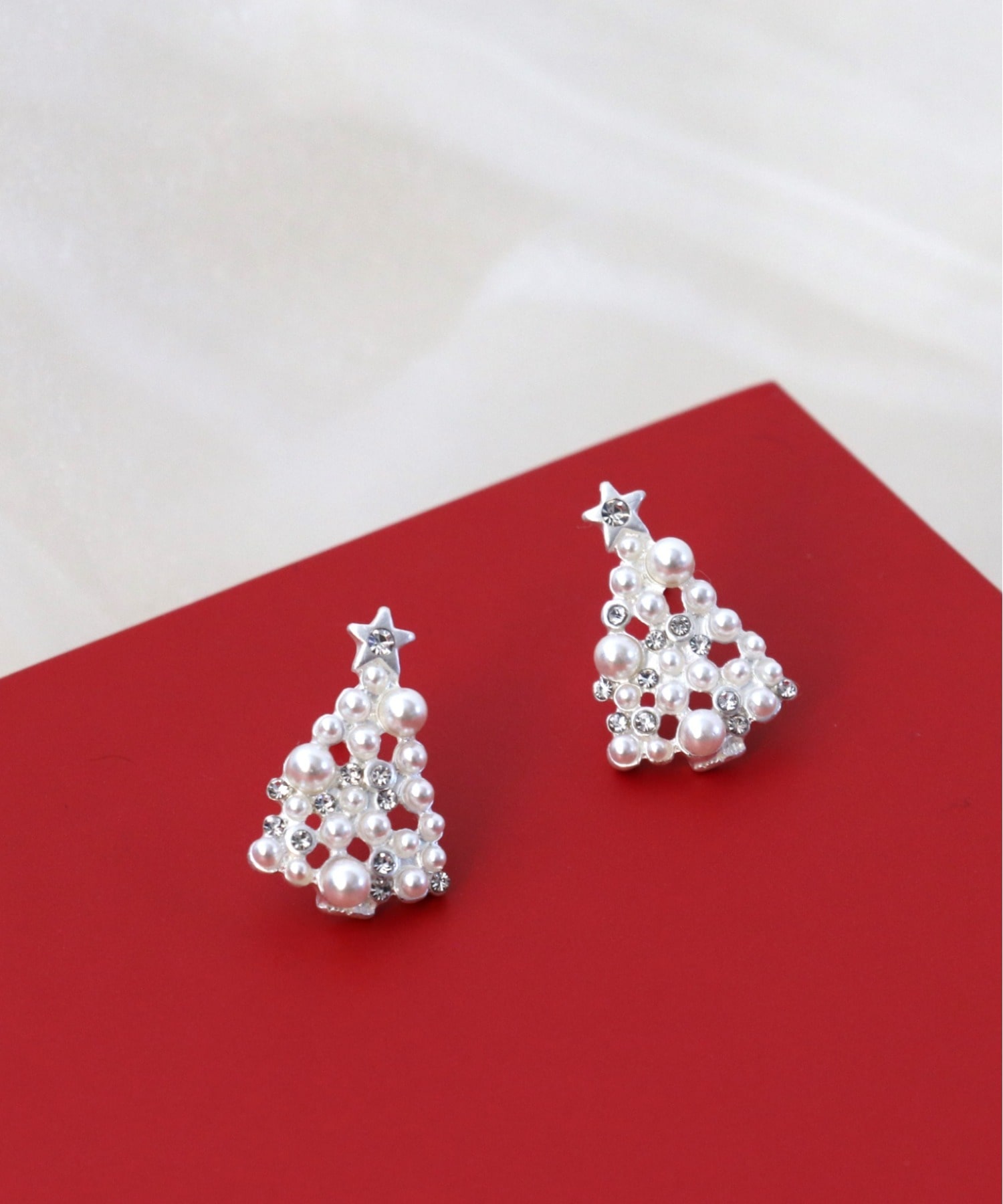 パールクリスマスツリーイヤリング