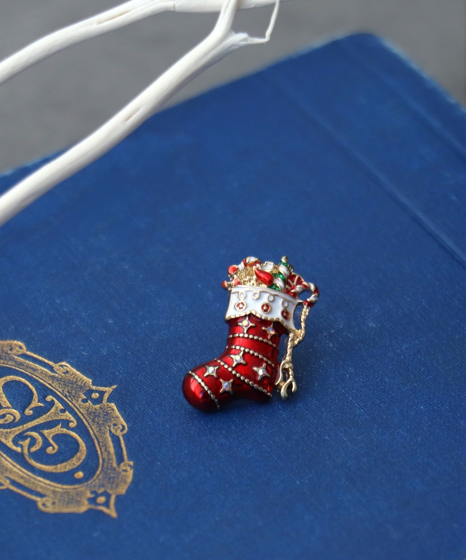 Christmas bootsタックピン