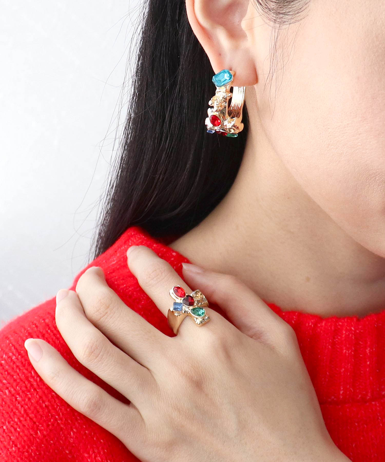 マルチストーンクロスピアス