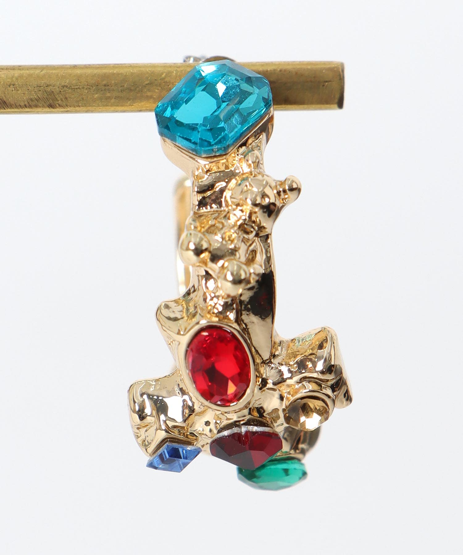 マルチストーンクロスピアス