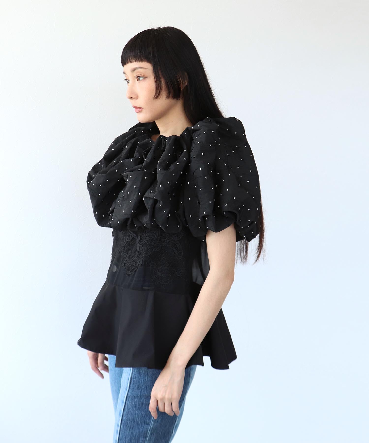 cloud-like baloon tops