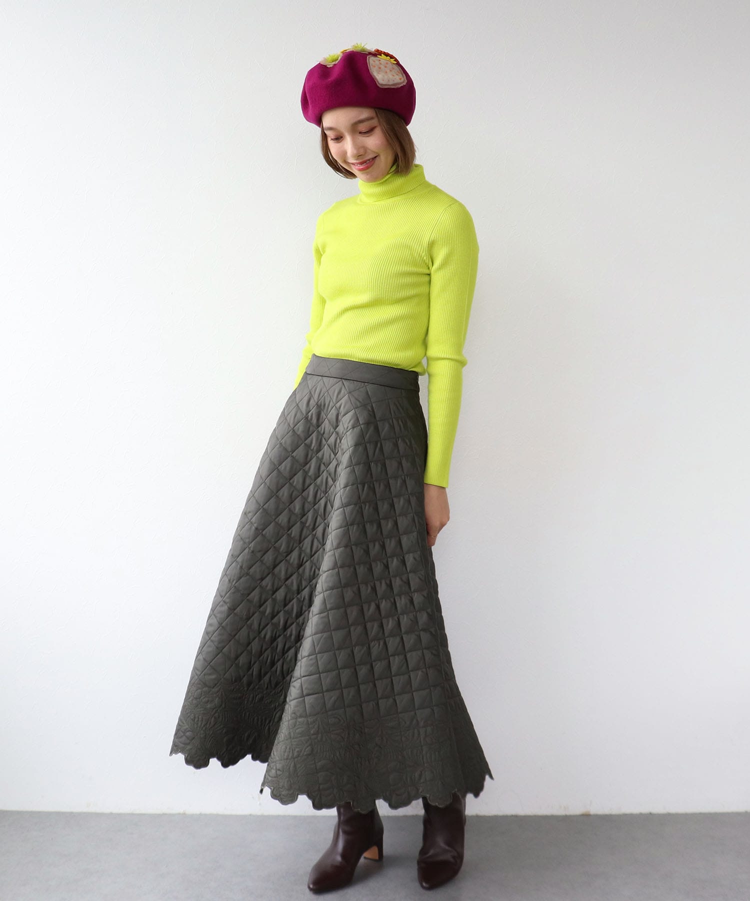 キルティング刺繍スカート