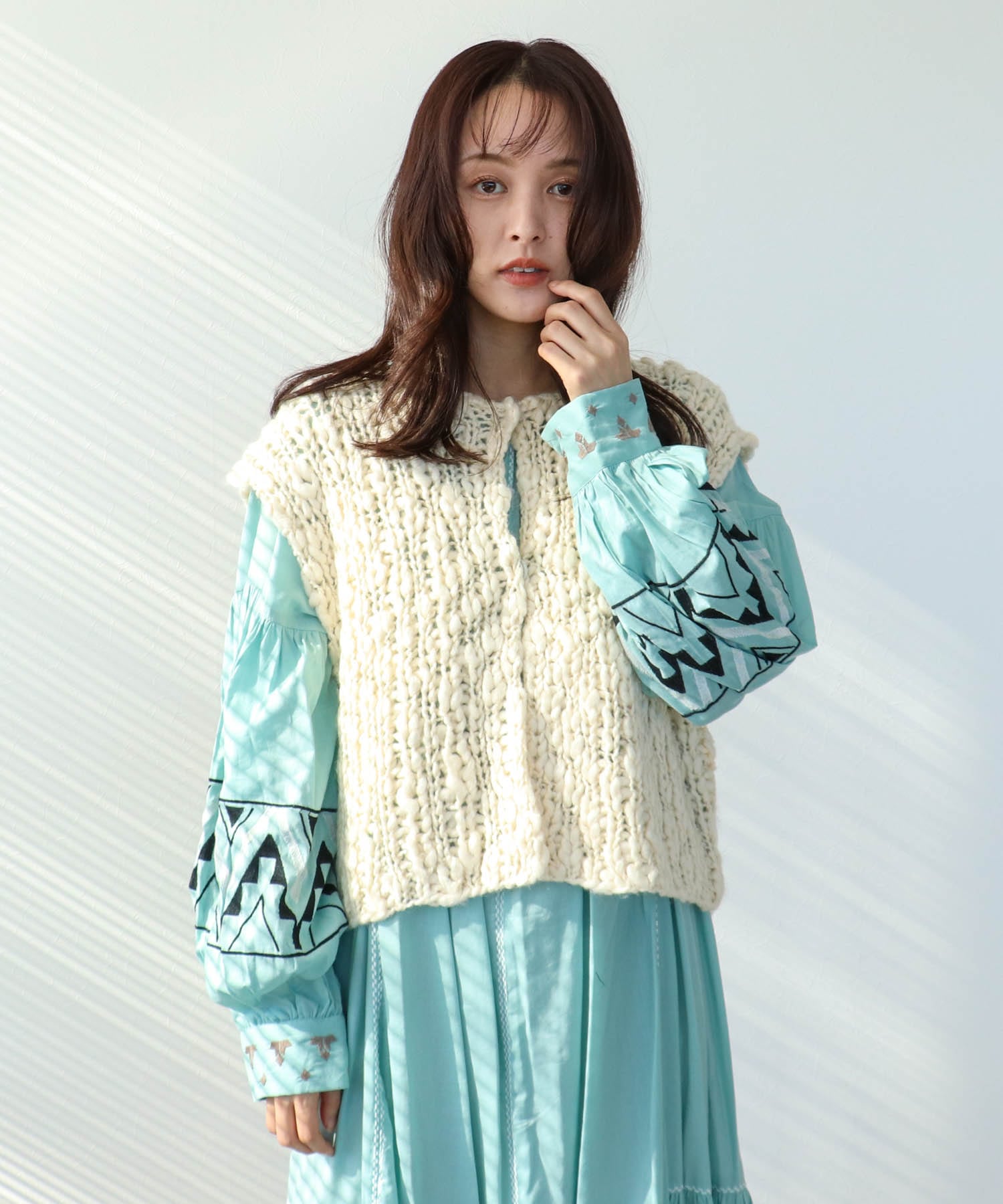 ハンドニットベスト