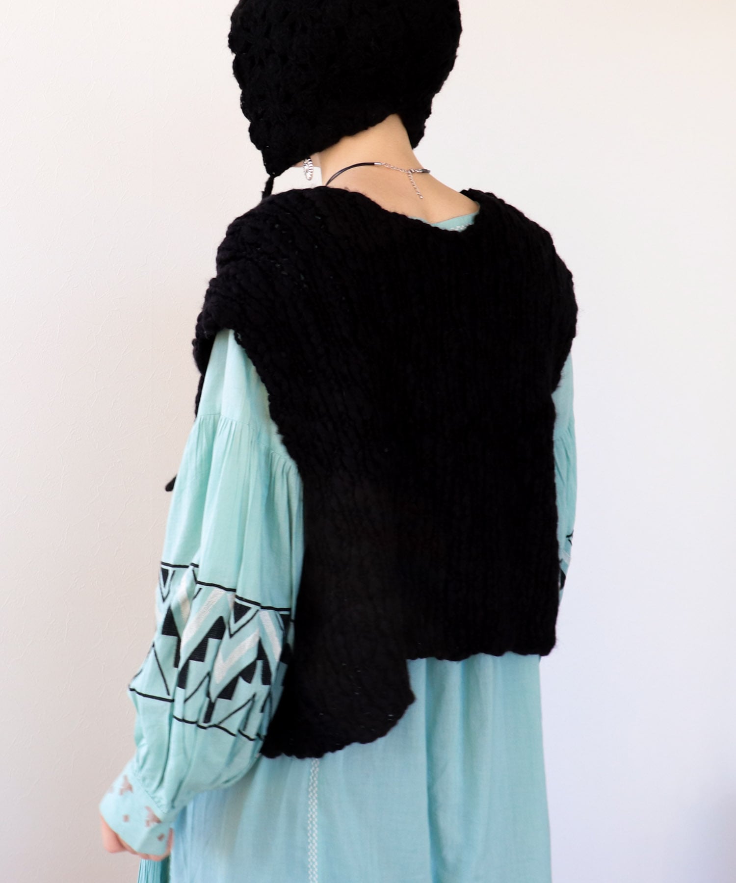 《WEB先行発売》ハンドニットベスト