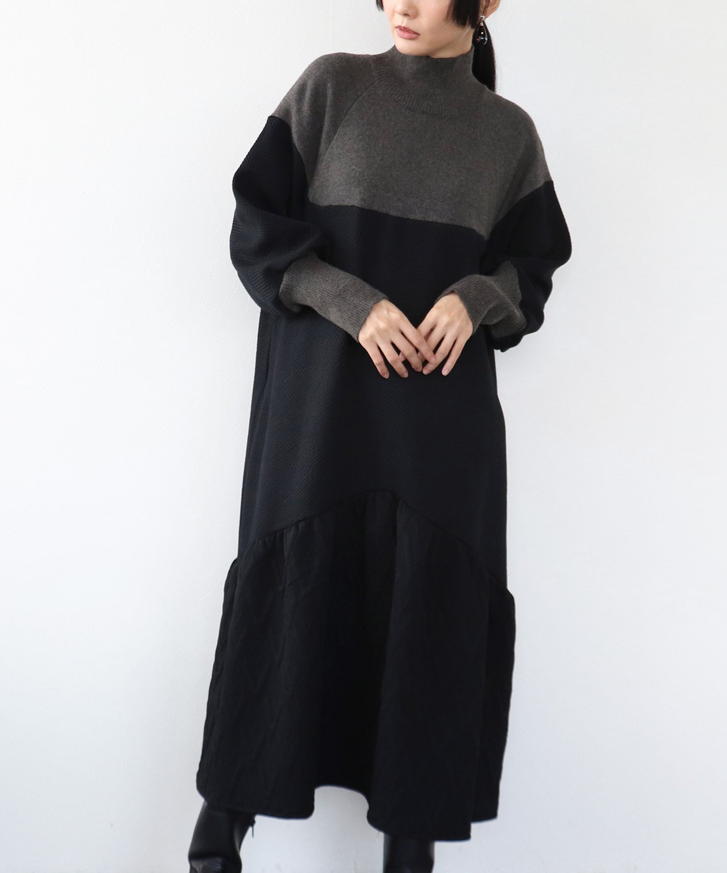 膨れジャガード柄MIXニットワンピース