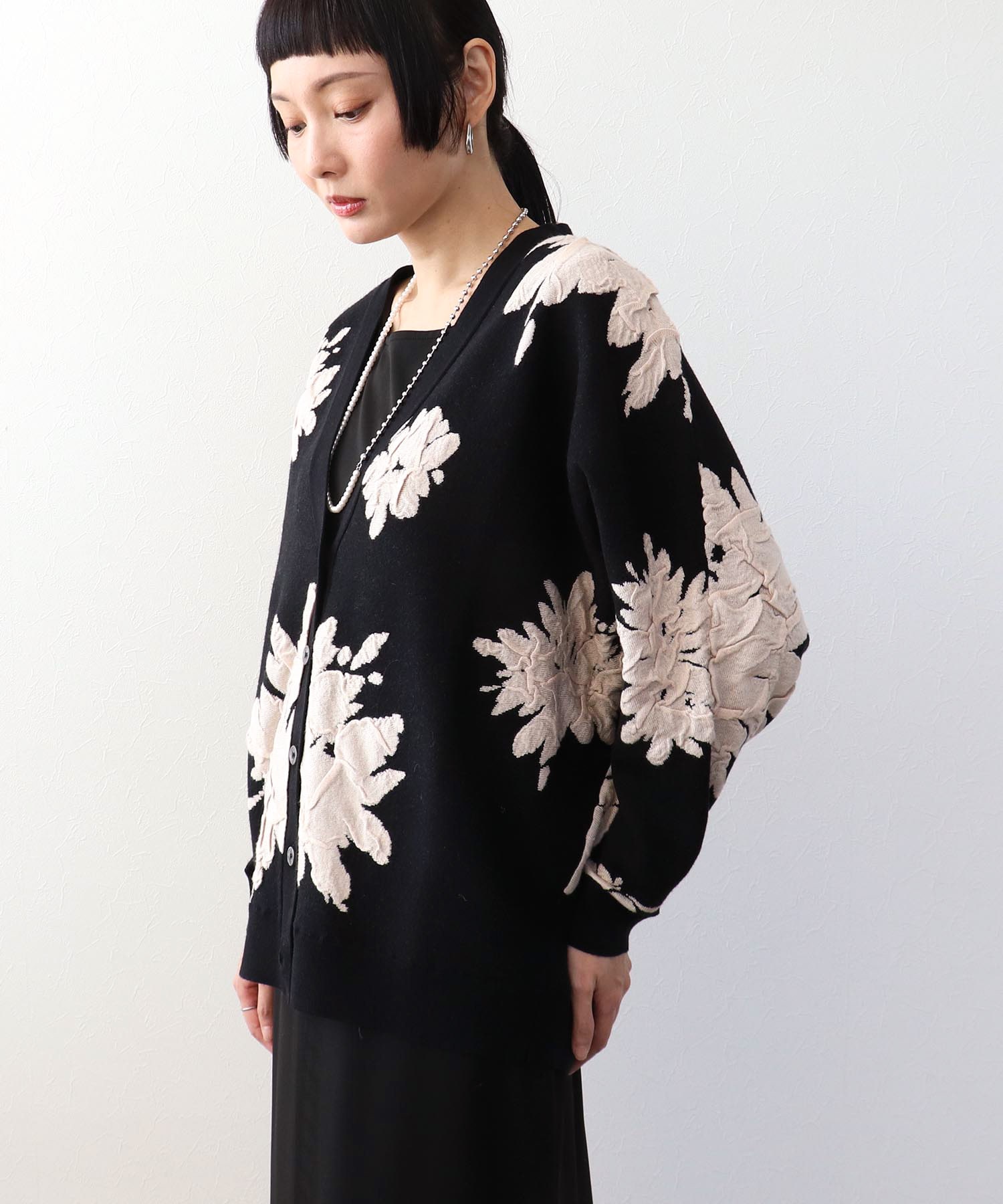 フラワージャガードドルマンカーディガン
