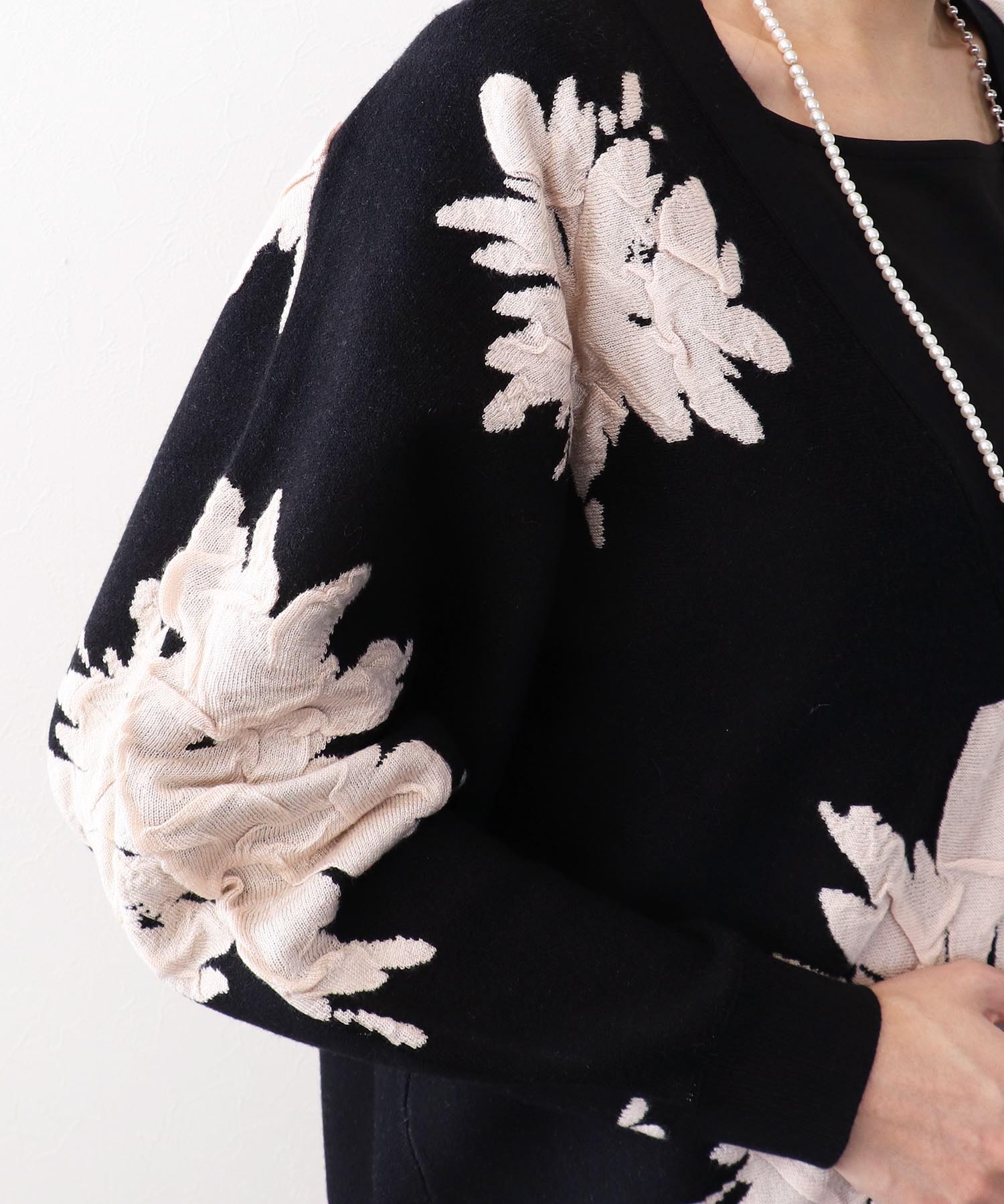 フラワージャガードドルマンカーディガン