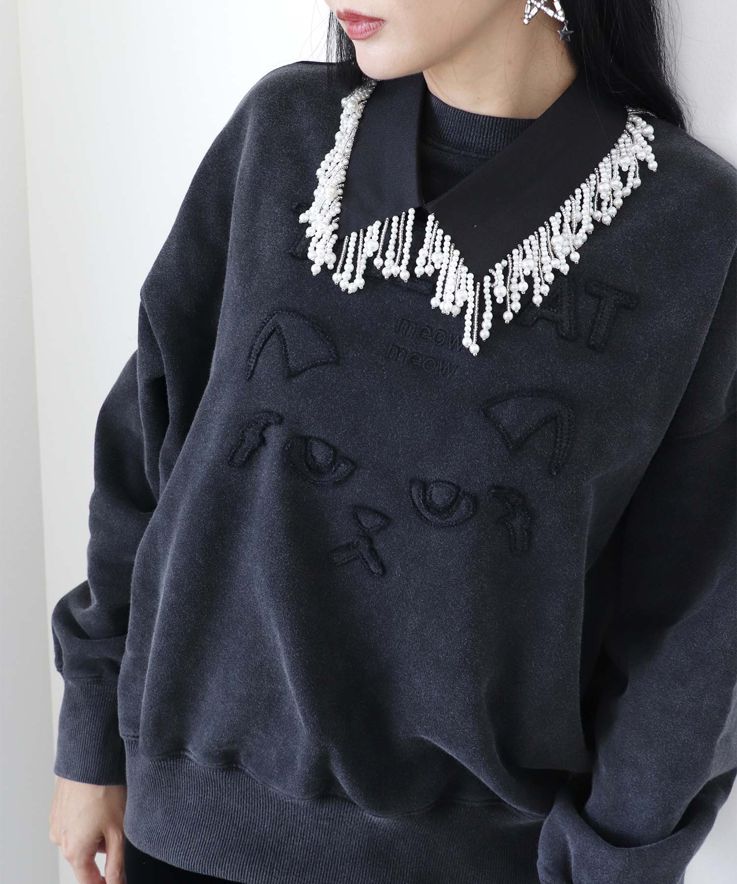 ネコ刺繍スエット