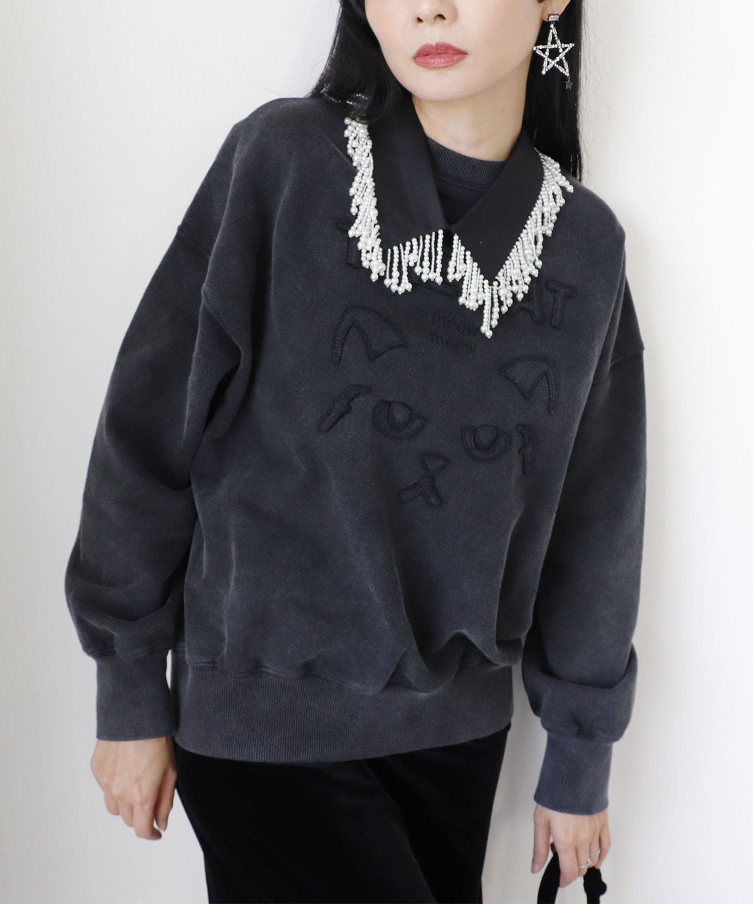 ネコ刺繍スエット