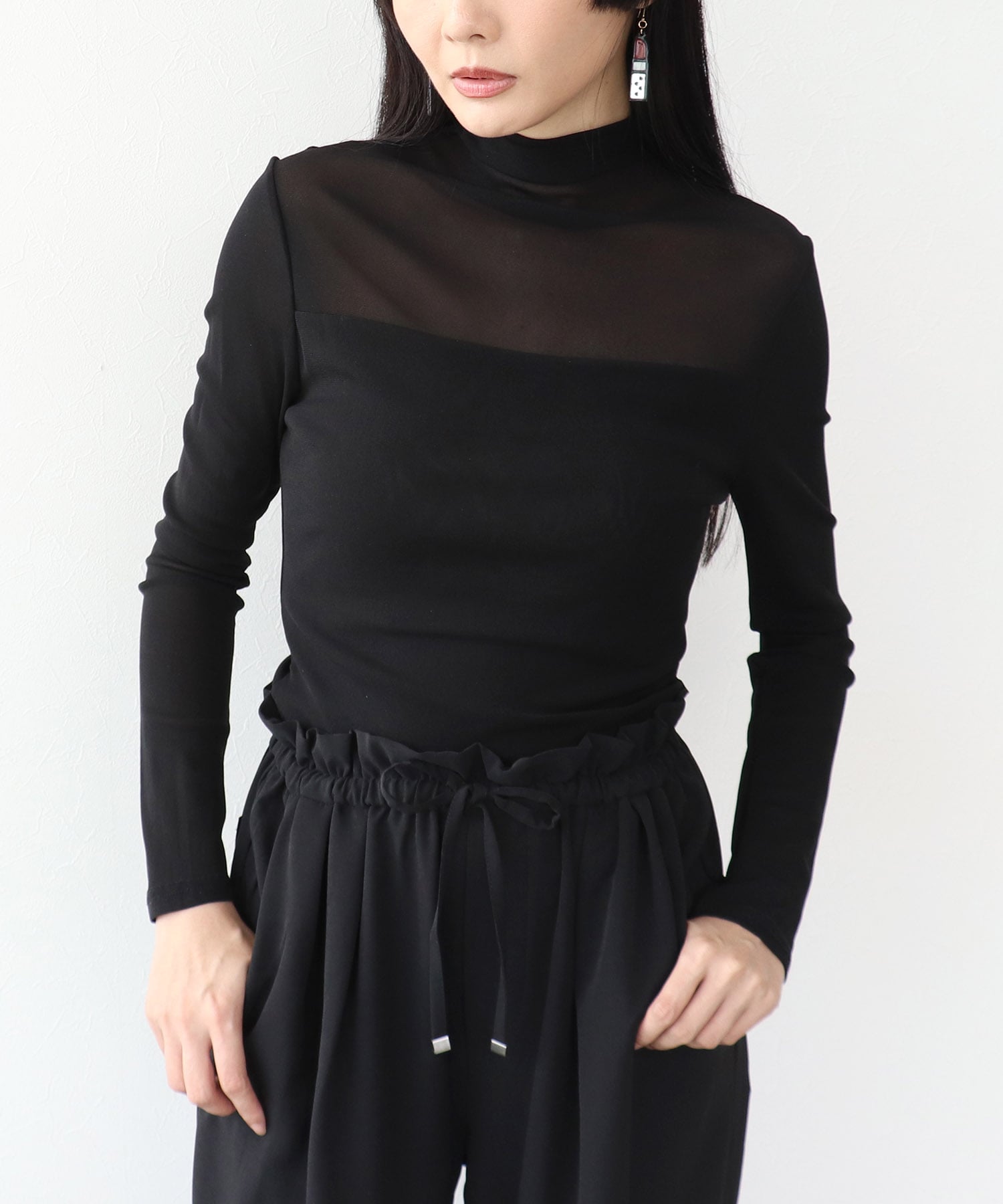 Sheer design tulle inner
