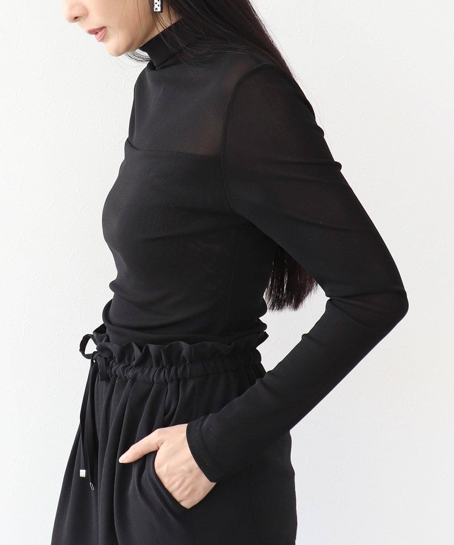 Sheer design tulle inner