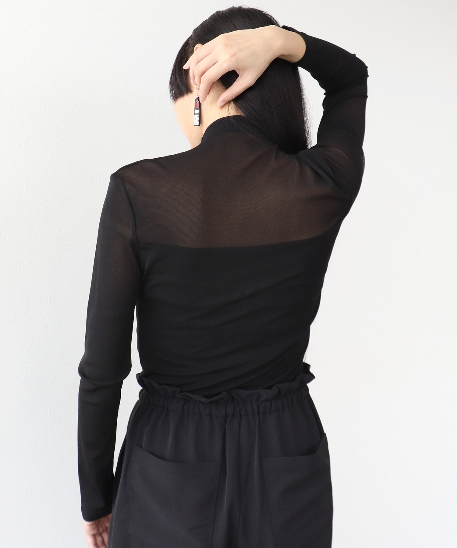 Sheer design tulle inner