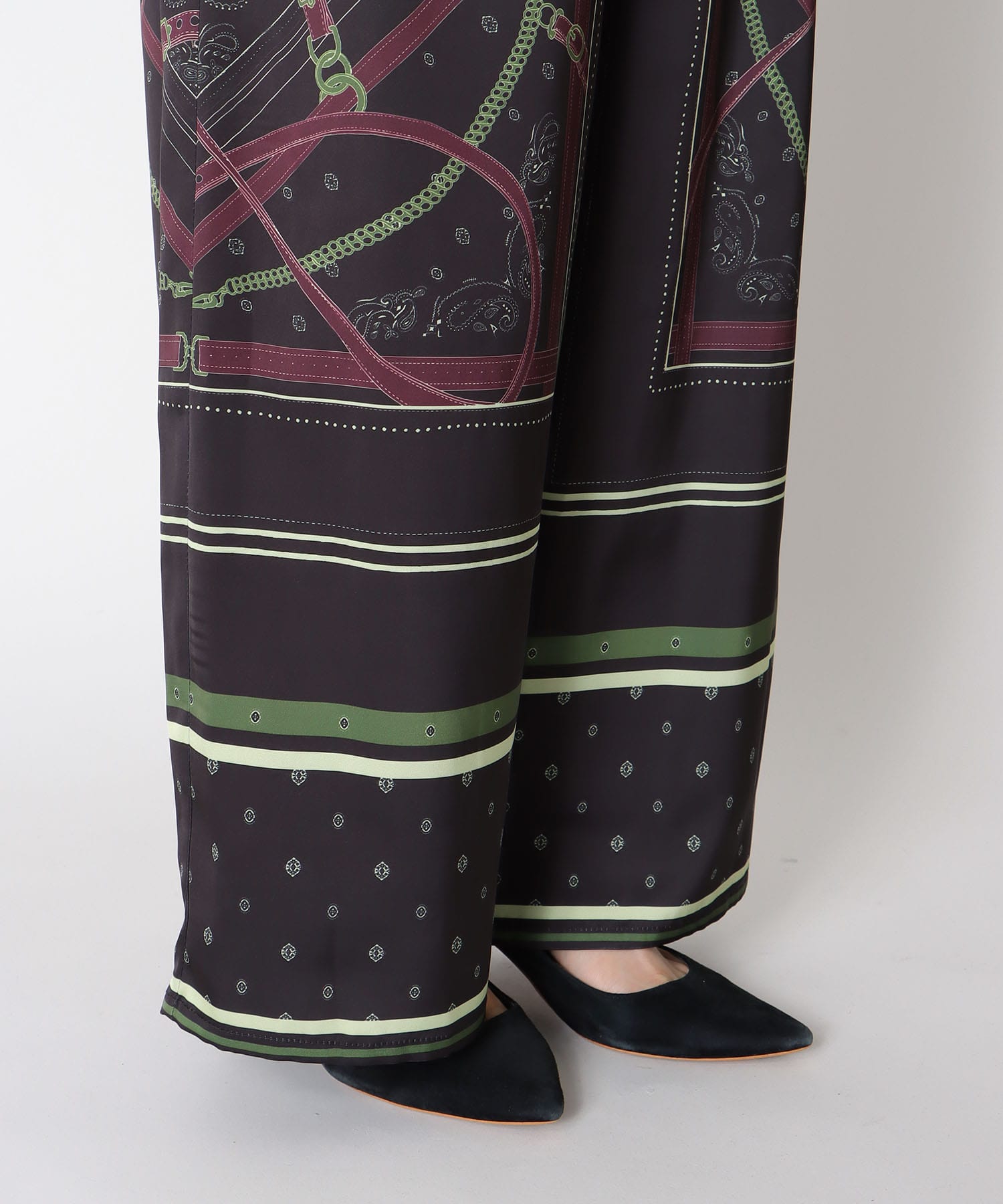 スカーフプリントパンツ