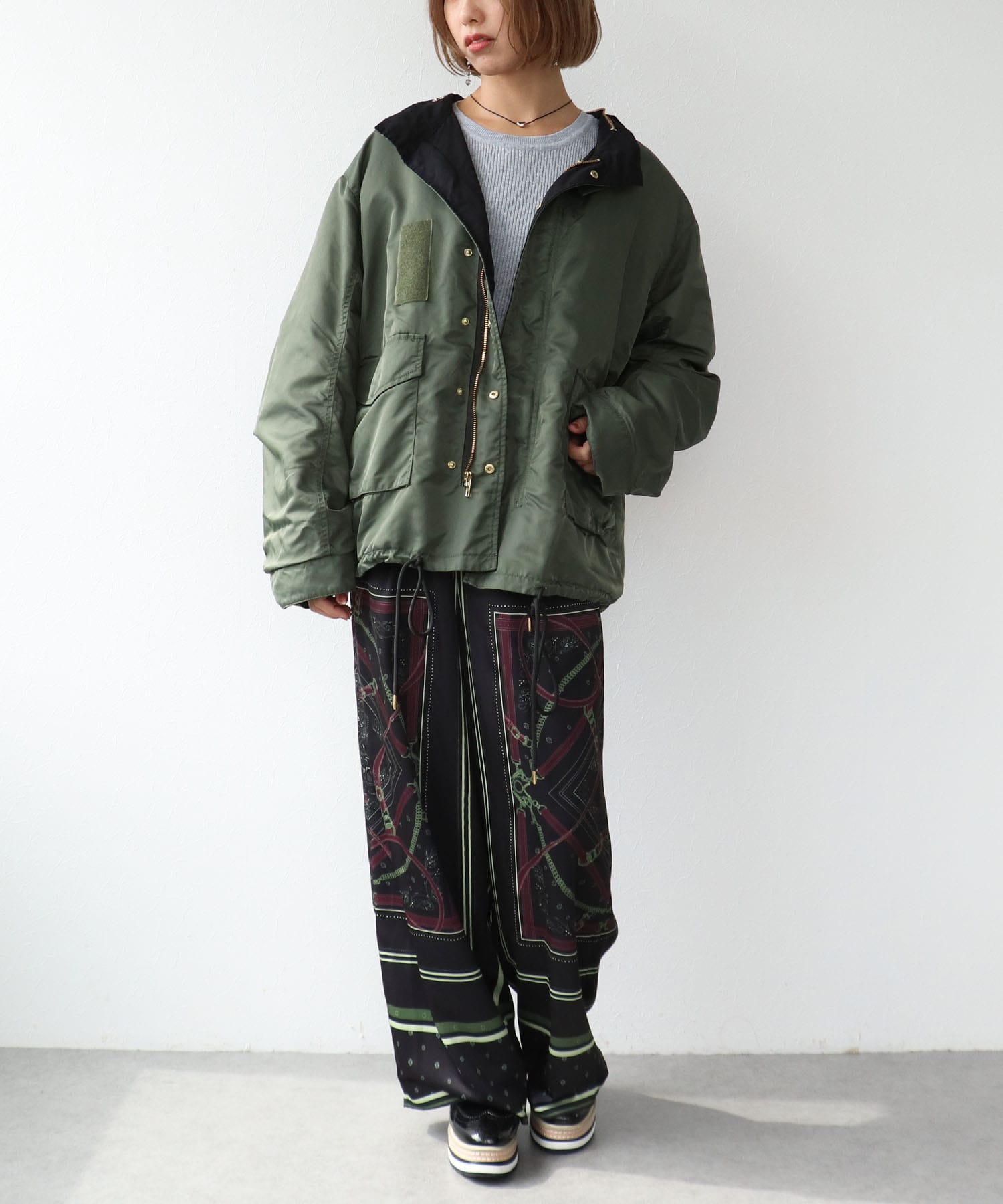 スカーフプリントパンツ