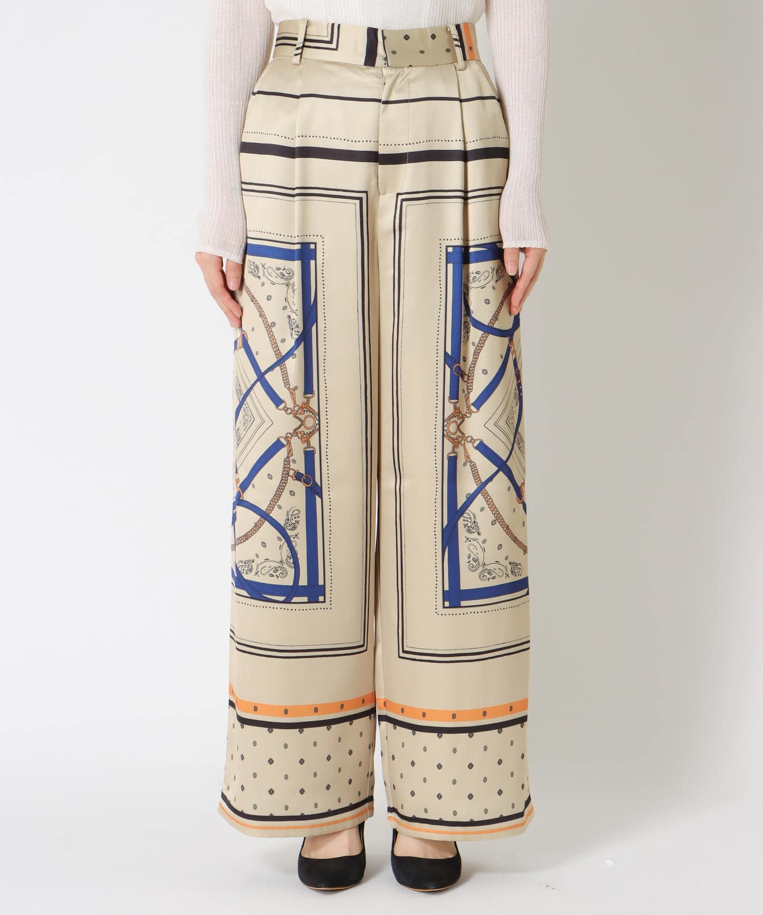 スカーフプリントパンツ