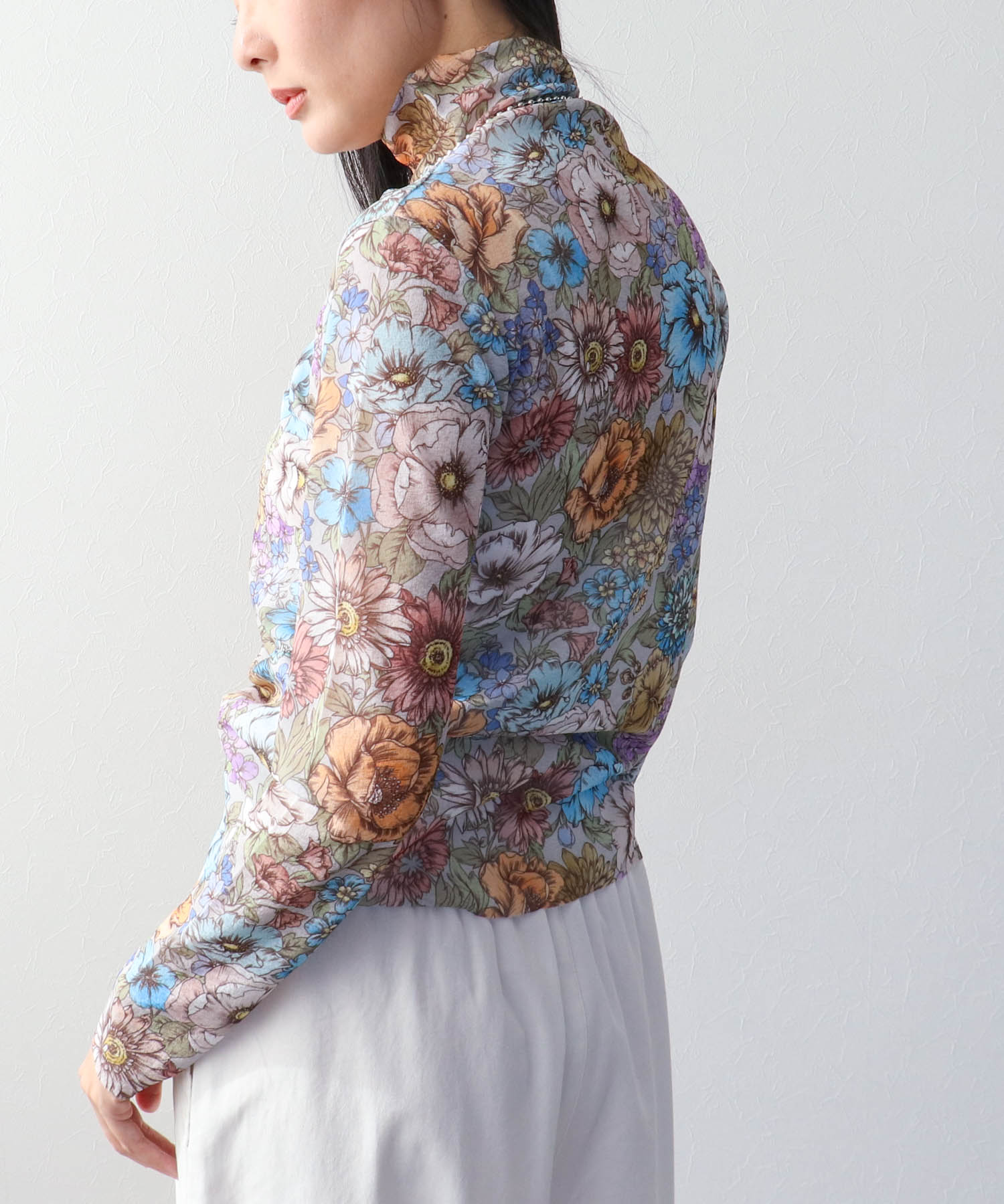 レトロフラワー柄シアープルオーバー