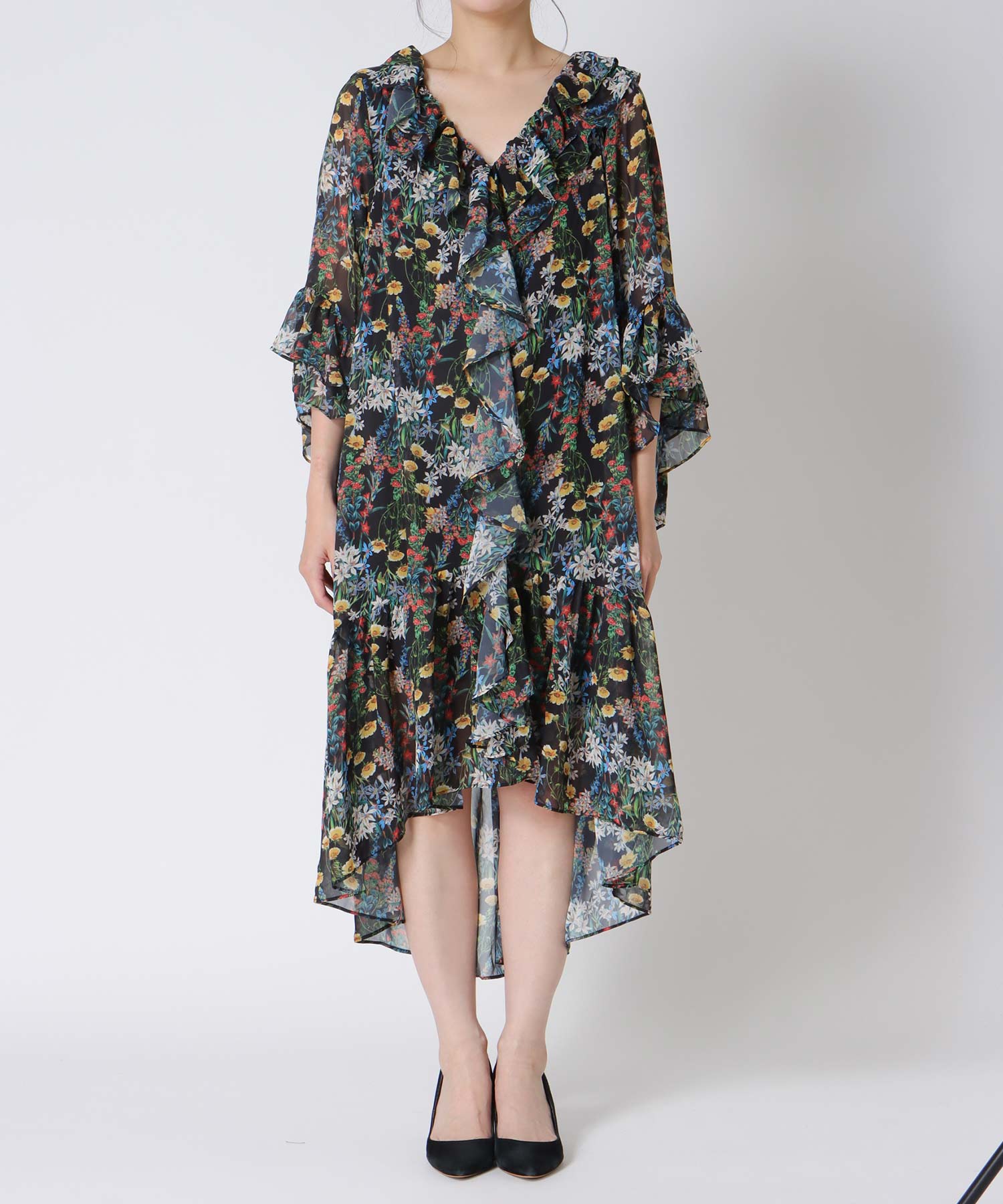 フリルカラーボリュームチュニックワンピース