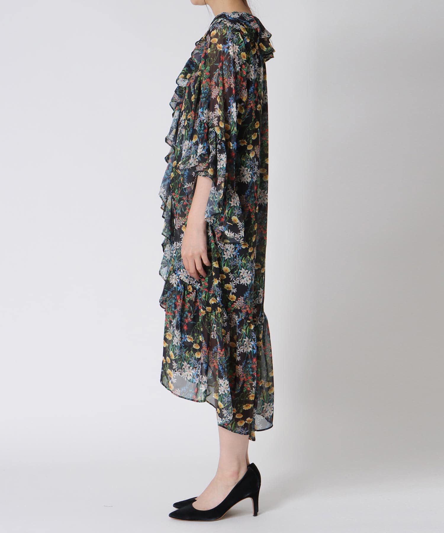 フリルカラーボリュームチュニックワンピース