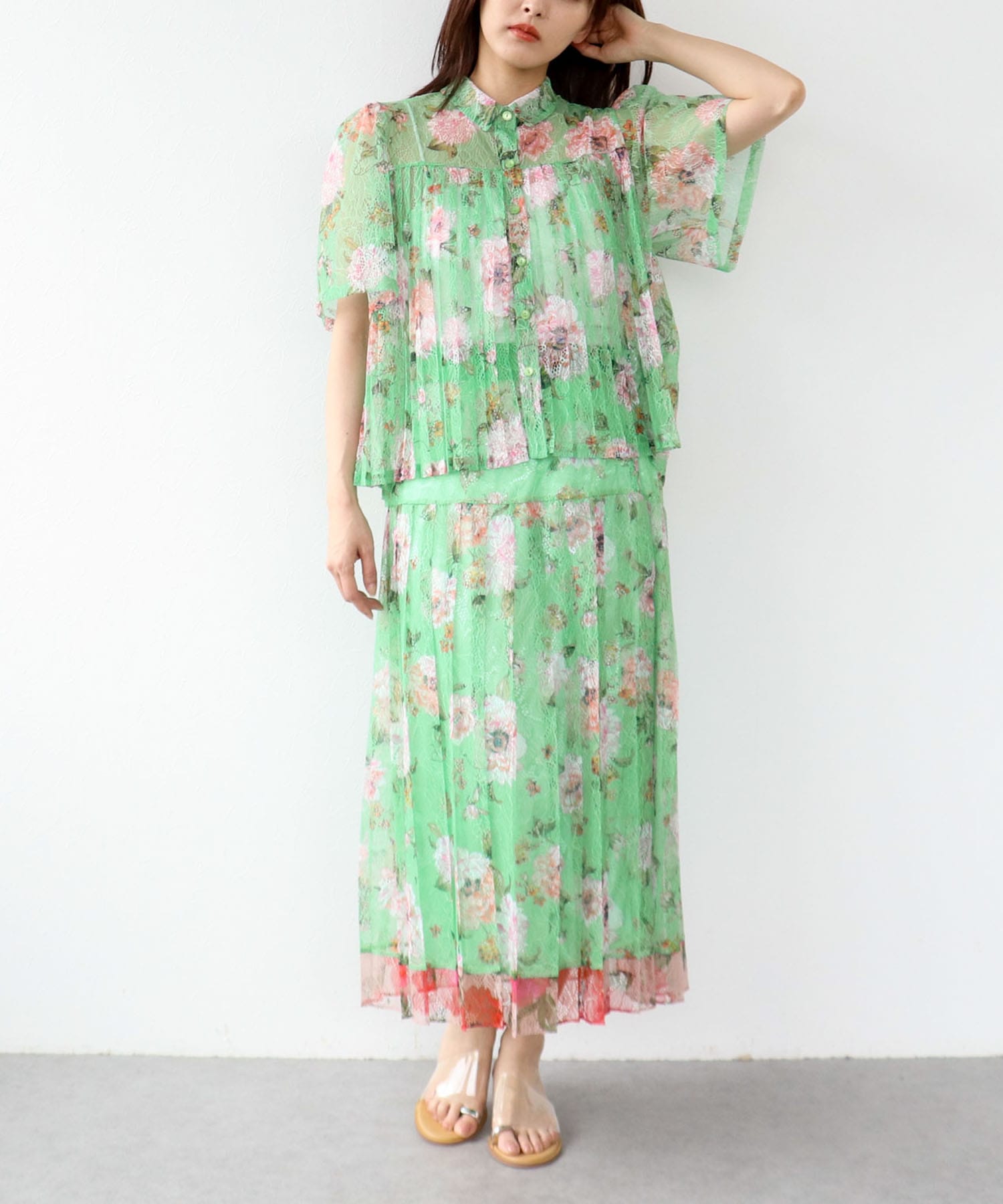 〔お家で試着〕ボカシフラワーレースプリーツブラウス