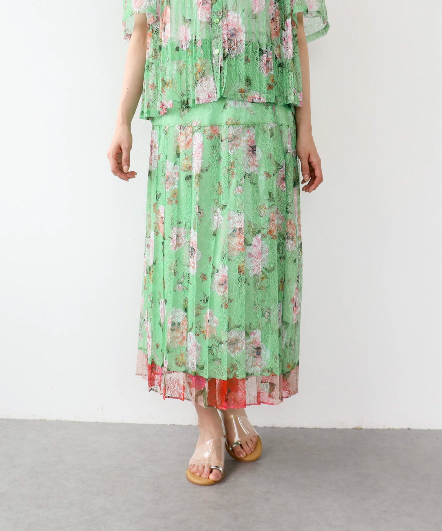 〔お家で試着〕ボカシフラワーレースプリーツスカート