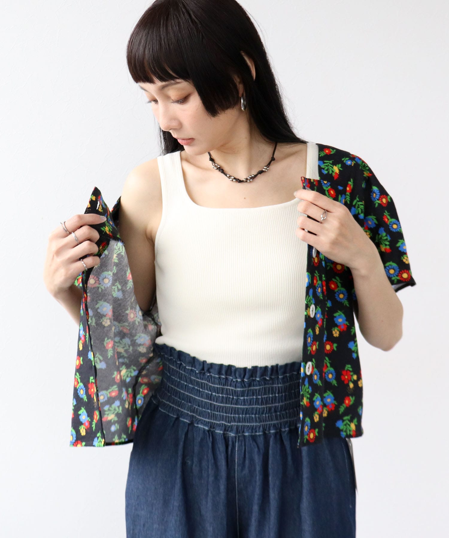 ≪4/16(木)予約開始≫レトロフラワー柄フロントボタンブラウス