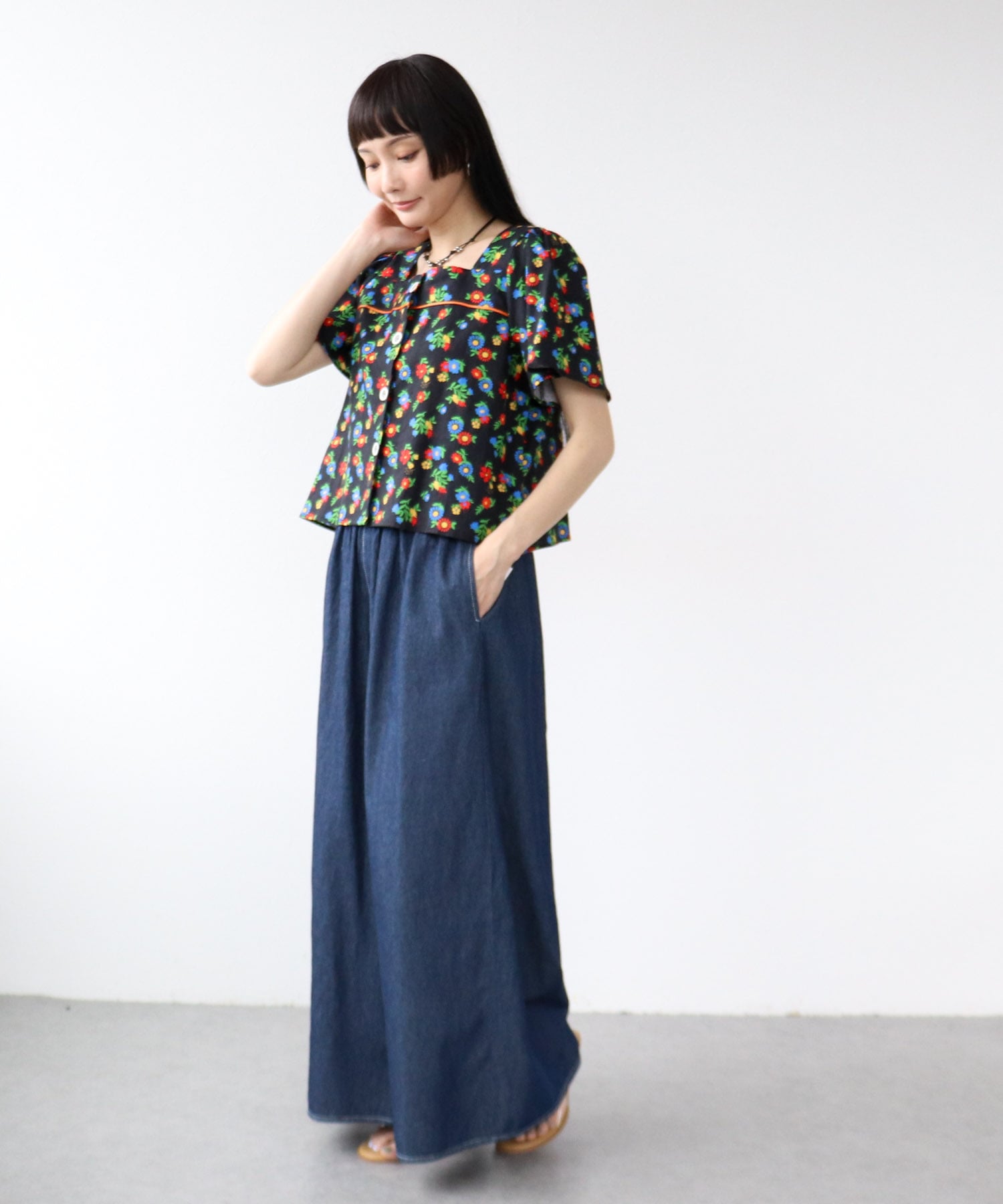 ≪4/16(木)予約開始≫レトロフラワー柄フロントボタンブラウス