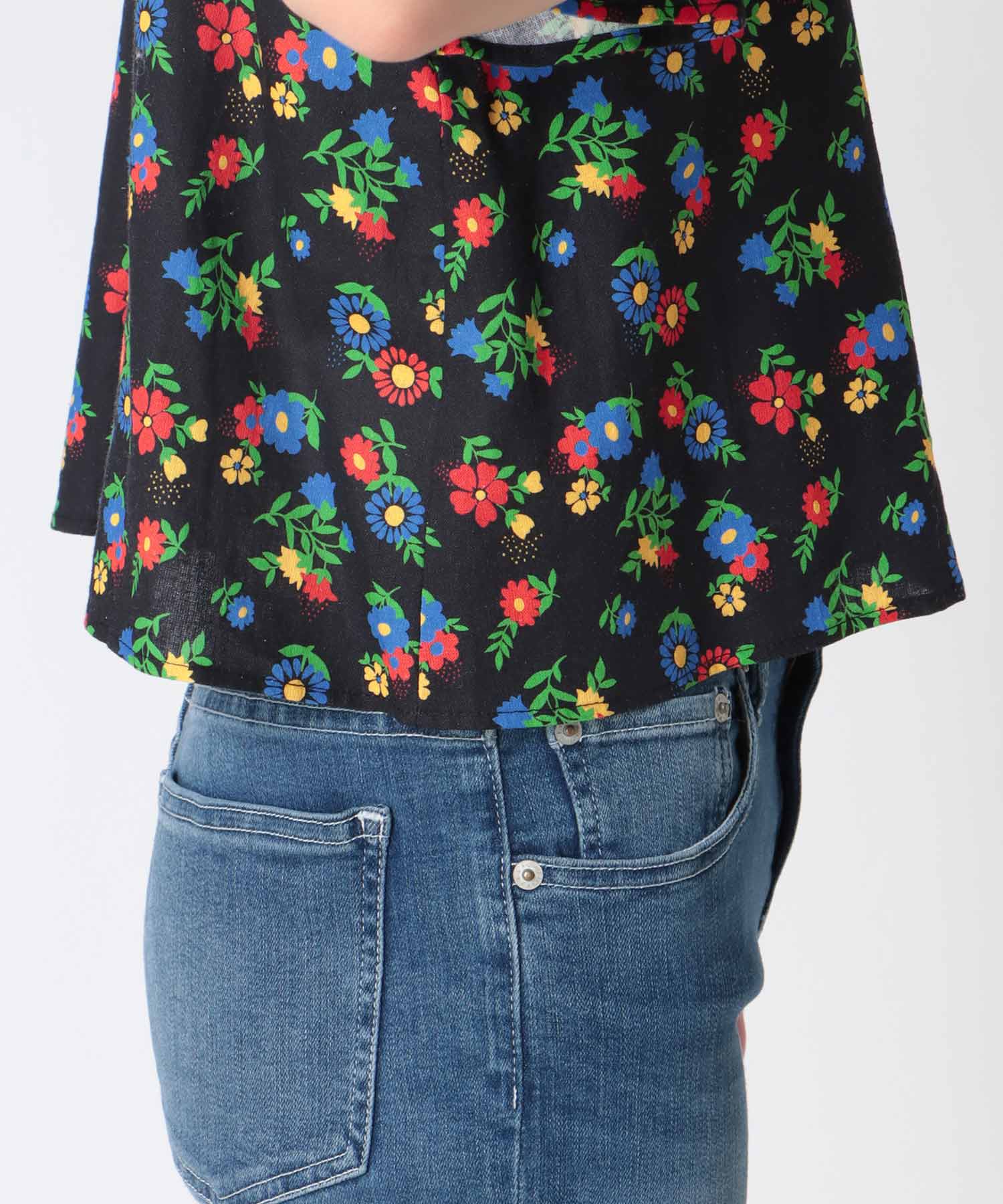 ≪4/16(木)予約開始≫レトロフラワー柄フロントボタンブラウス