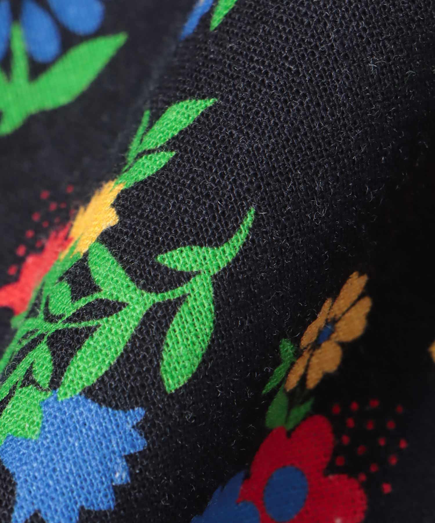 ≪4/16(木)予約開始≫レトロフラワー柄フロントボタンスカート