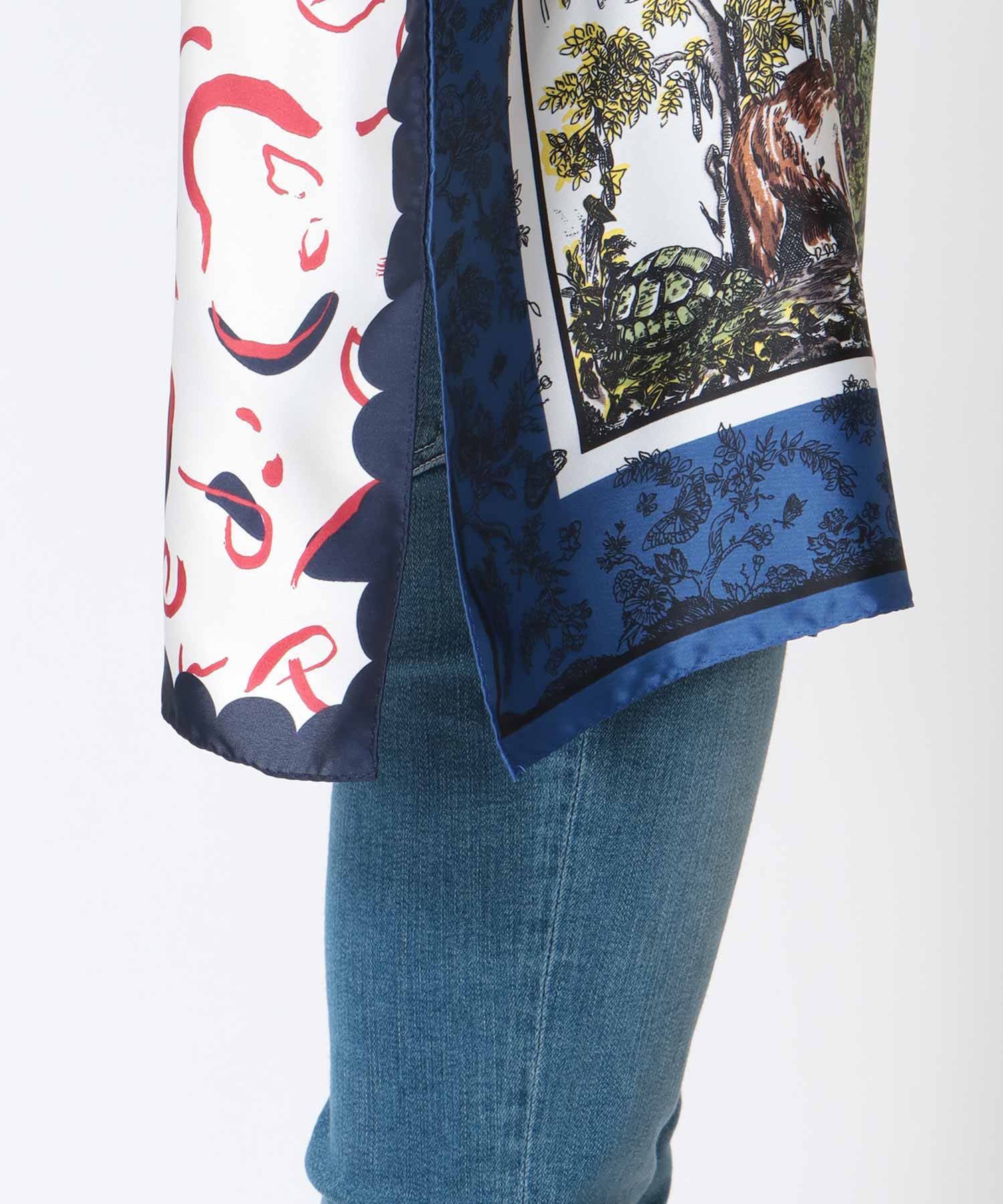 スカーフリメイク風ブラウス